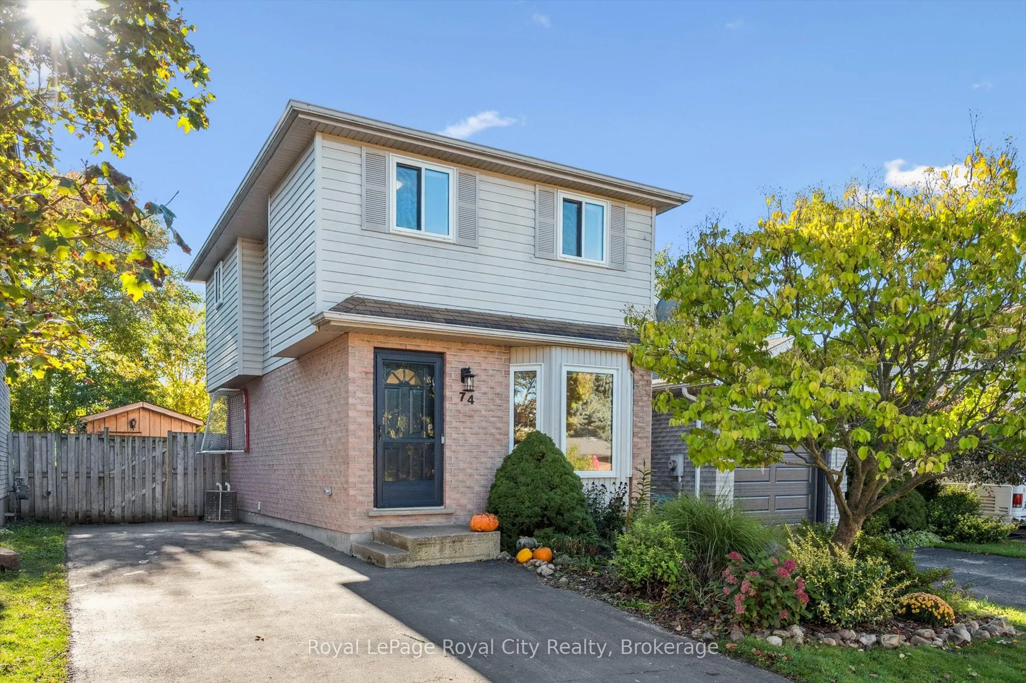 74 Troy Crescent