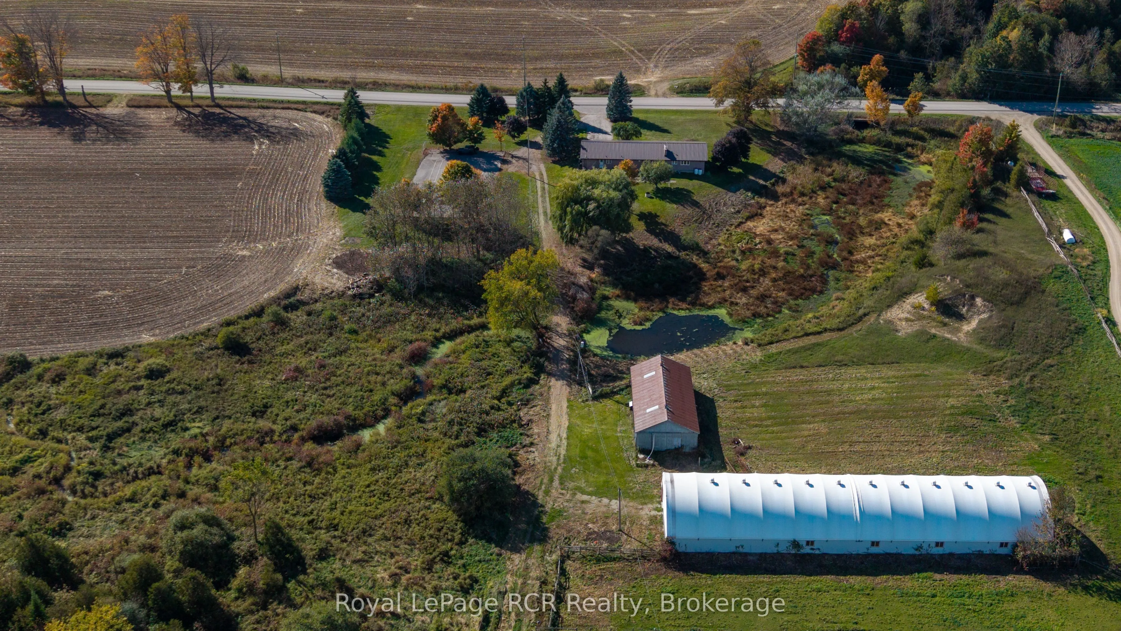 8989 Concession 11