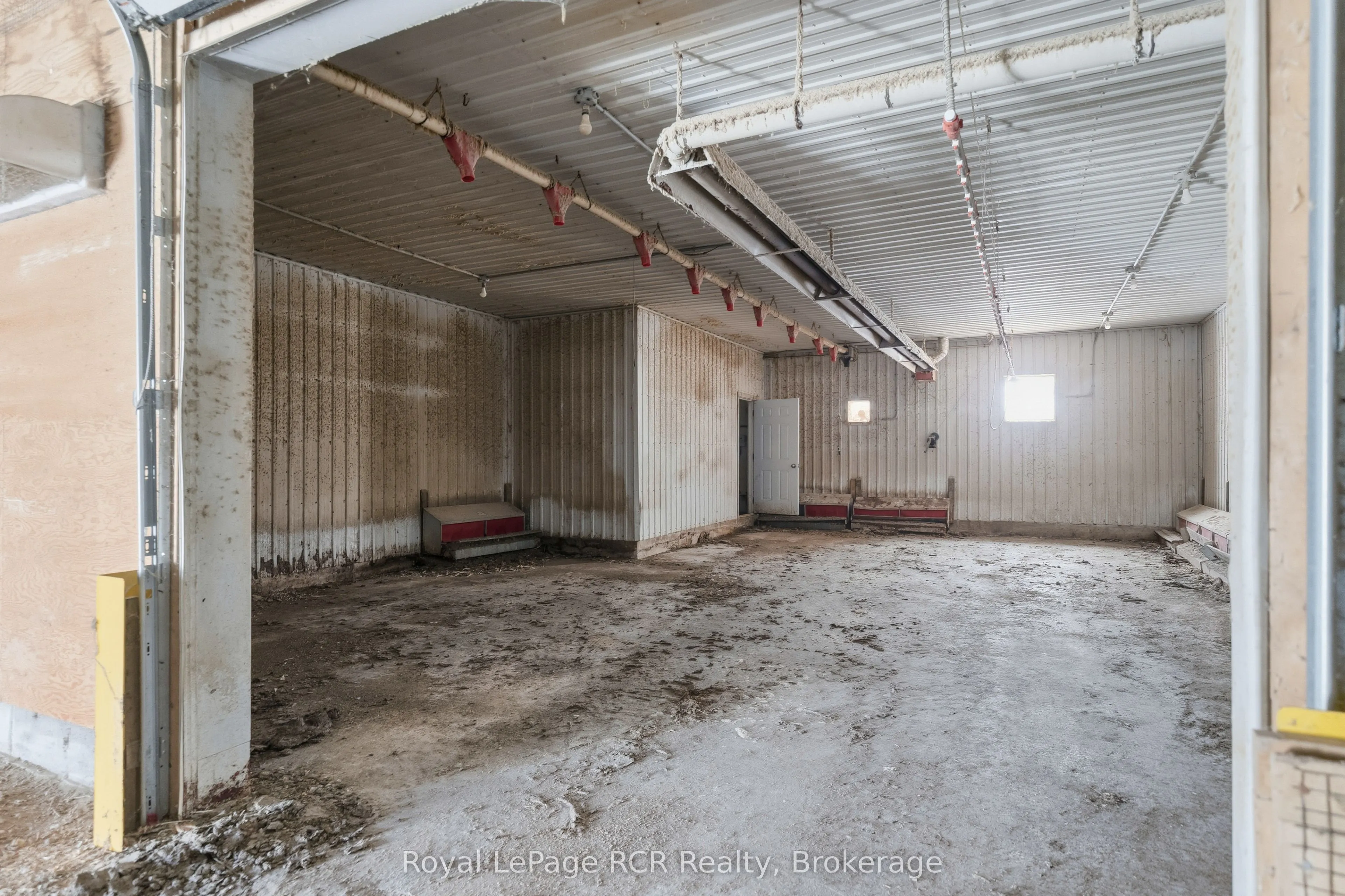 8989 Concession 11