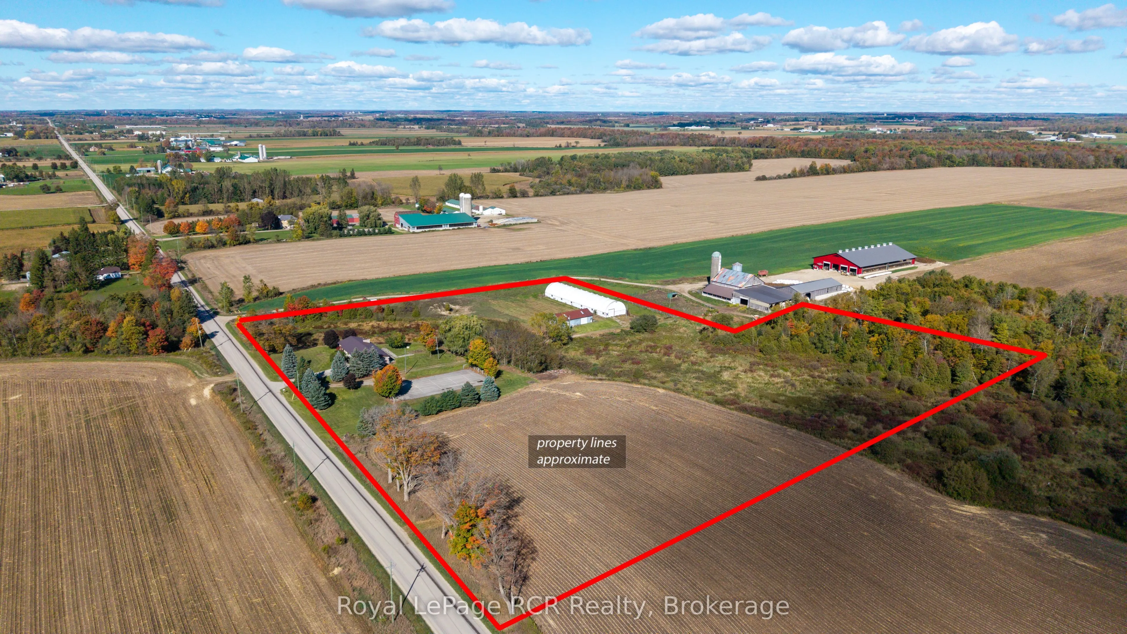 8989 Concession 11