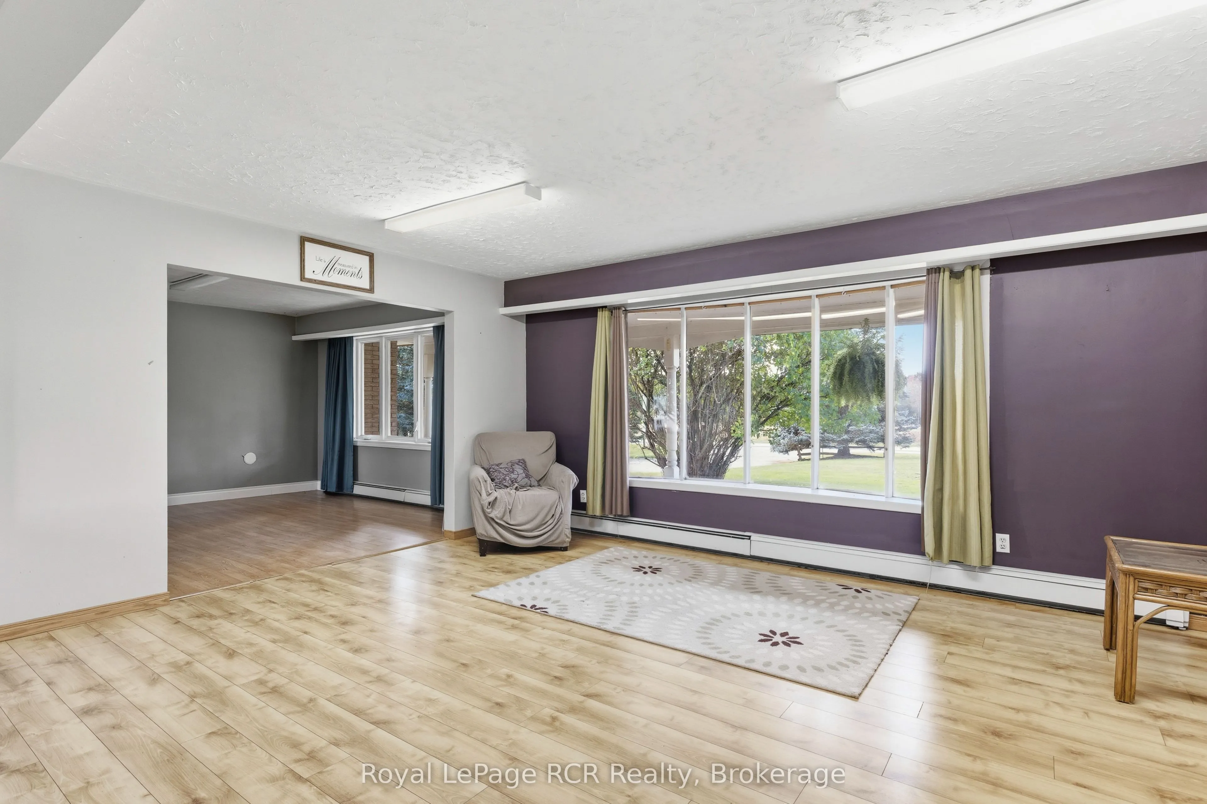 8989 Concession 11