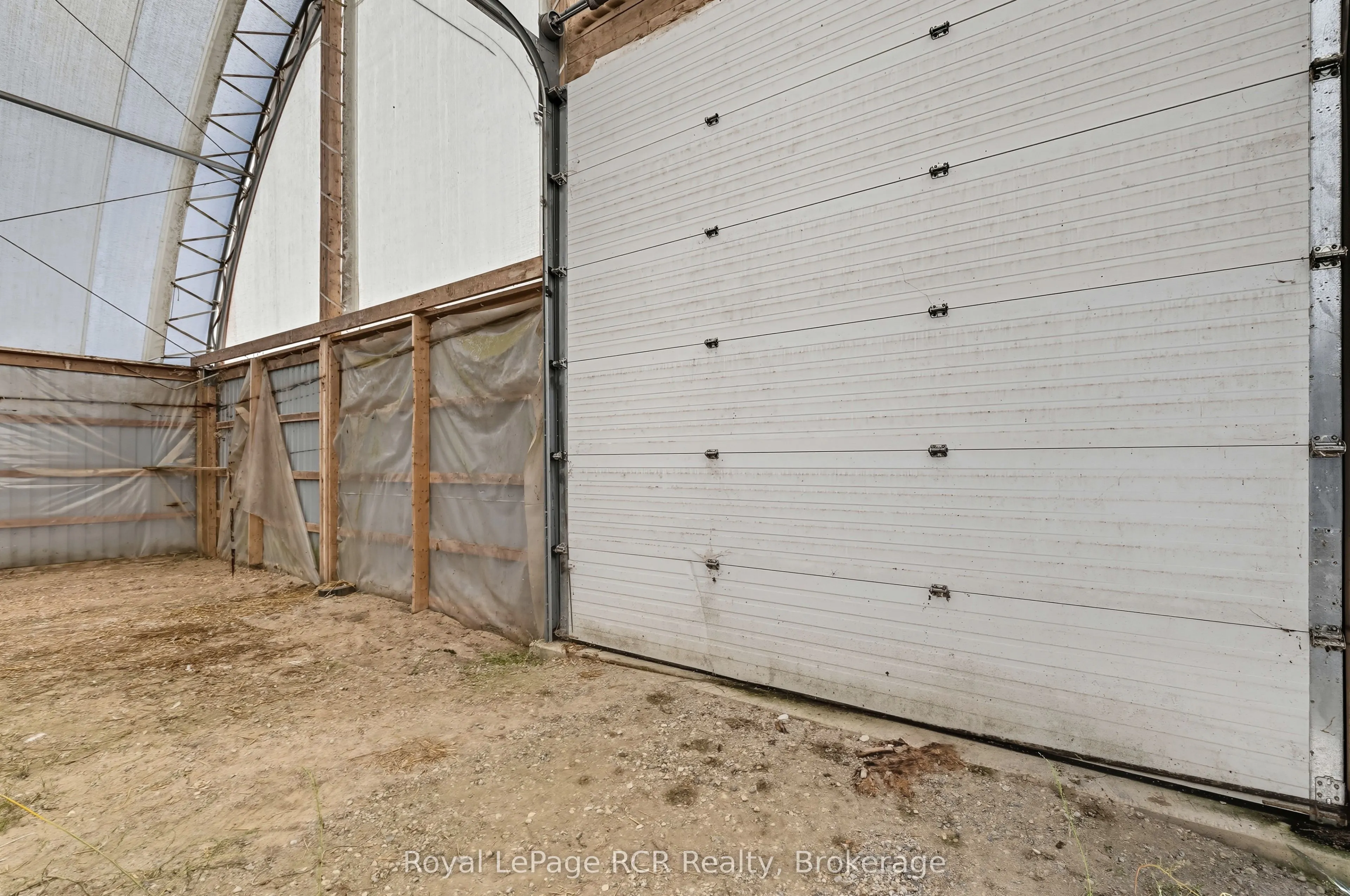 8989 Concession 11