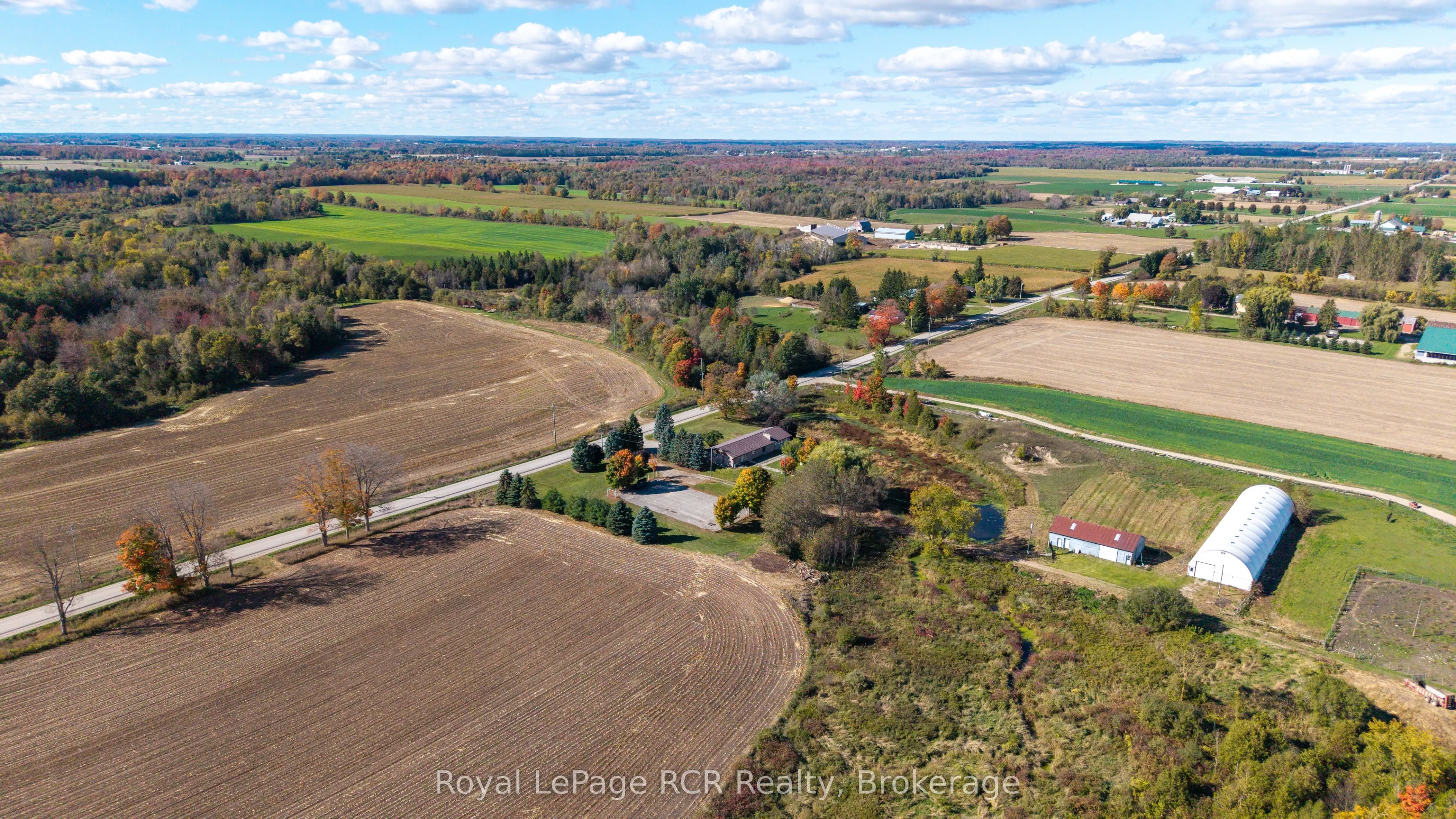 8989 Concession 11