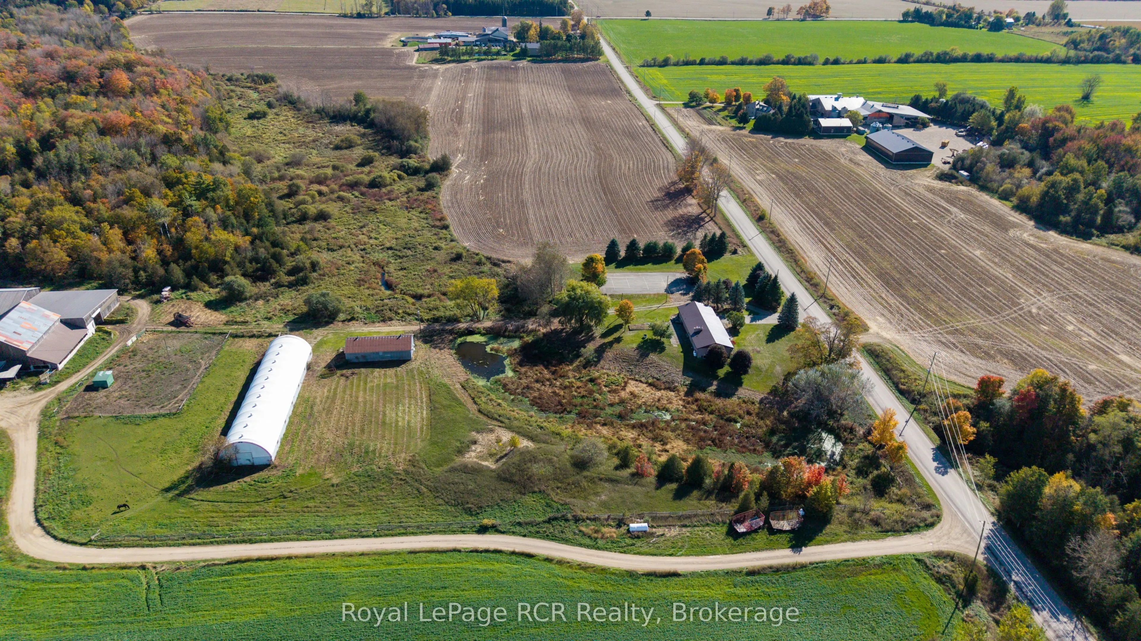 8989 Concession 11