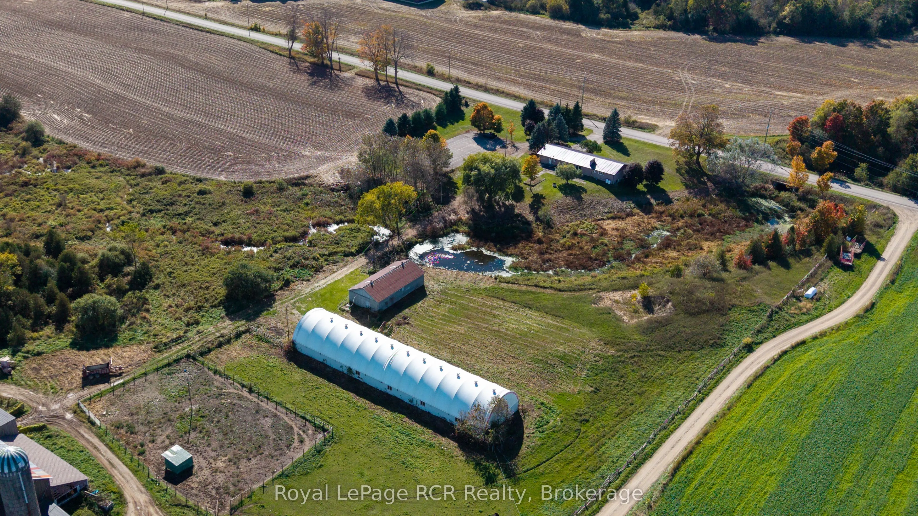 8989 Concession 11