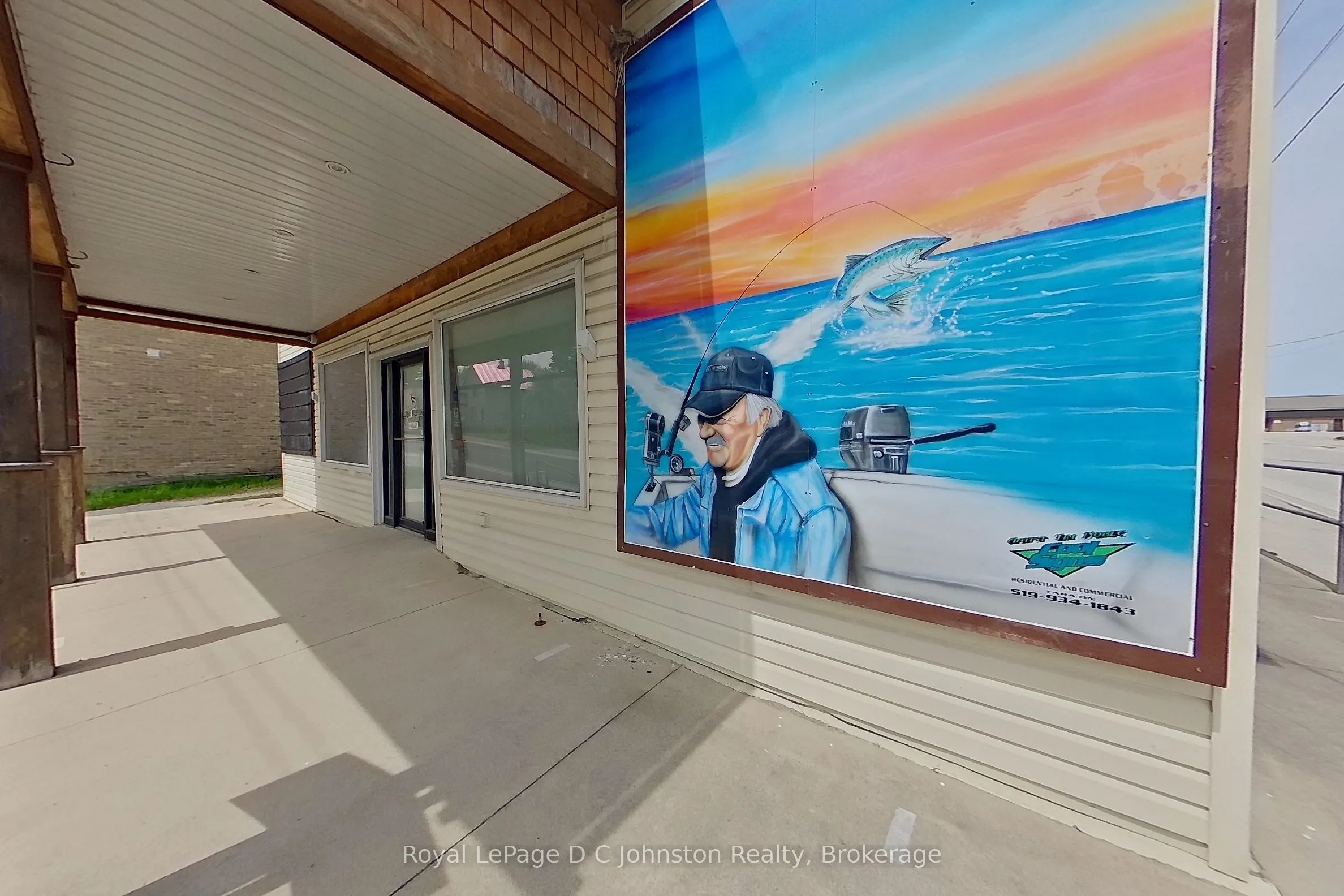 3643 Hwy 21