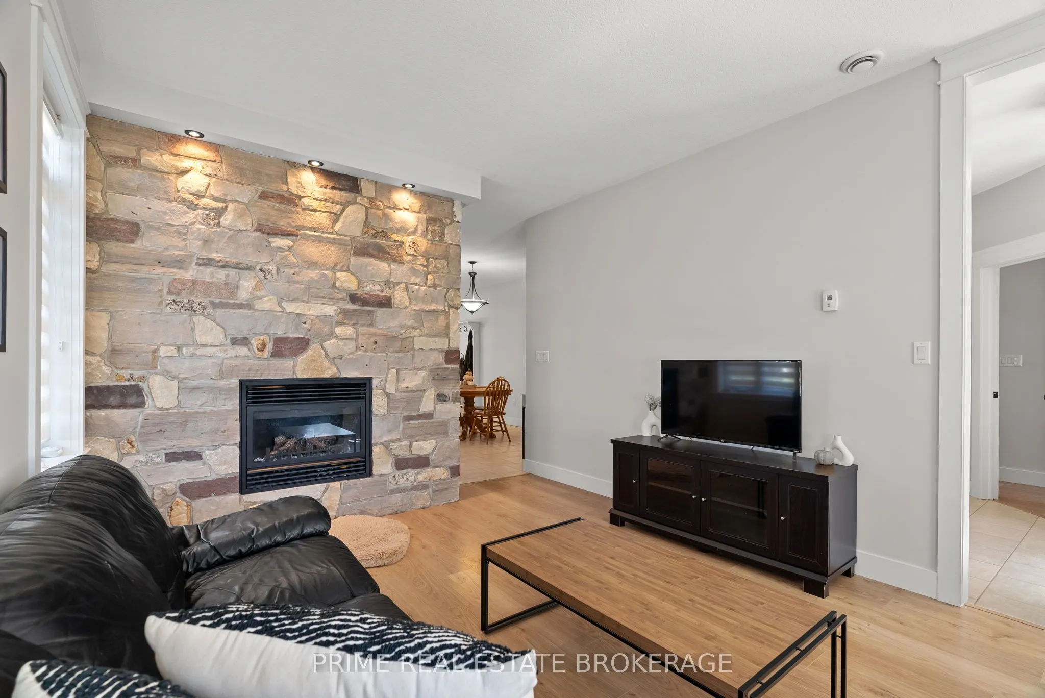 70 Brantford Street
