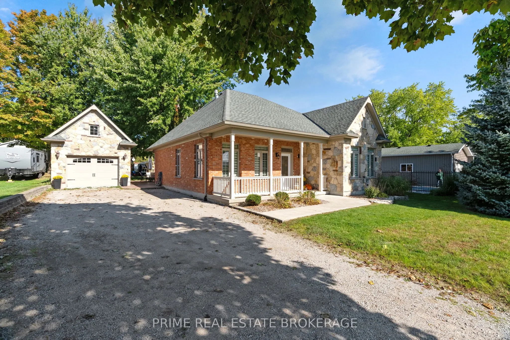 70 Brantford Street