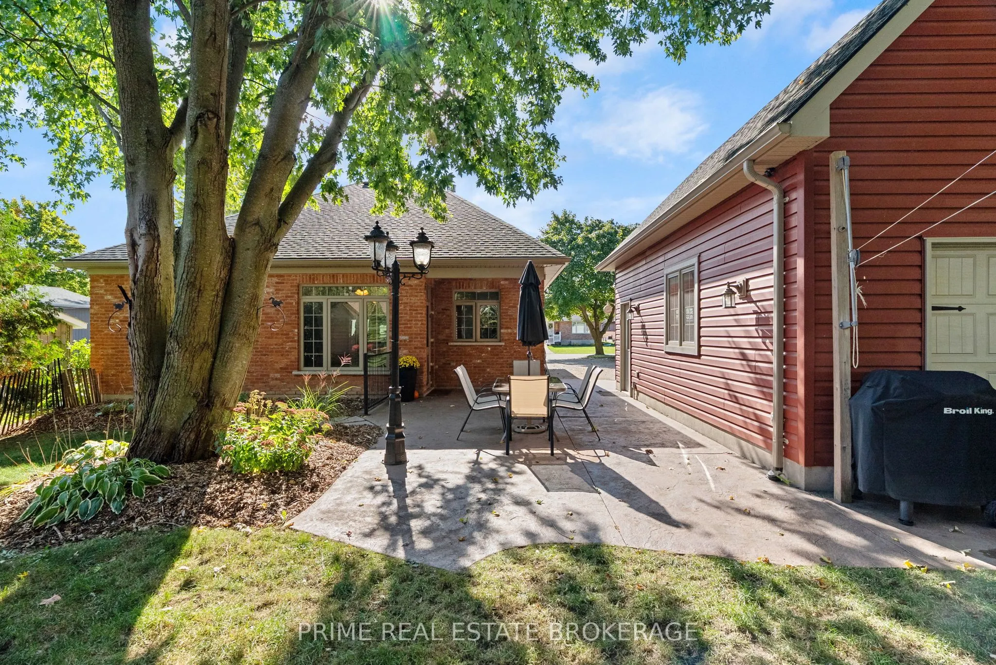 70 Brantford Street