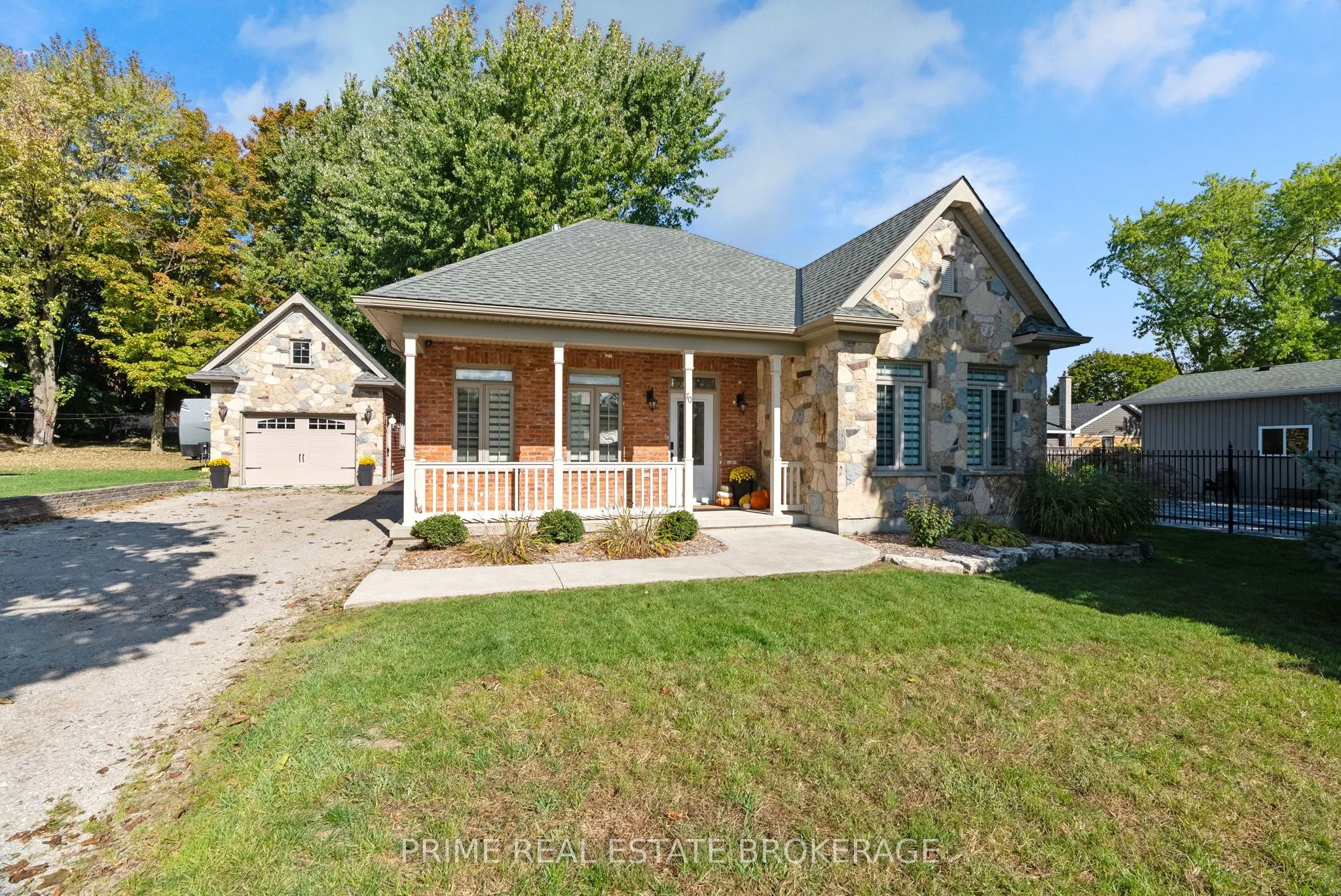 70 Brantford Street