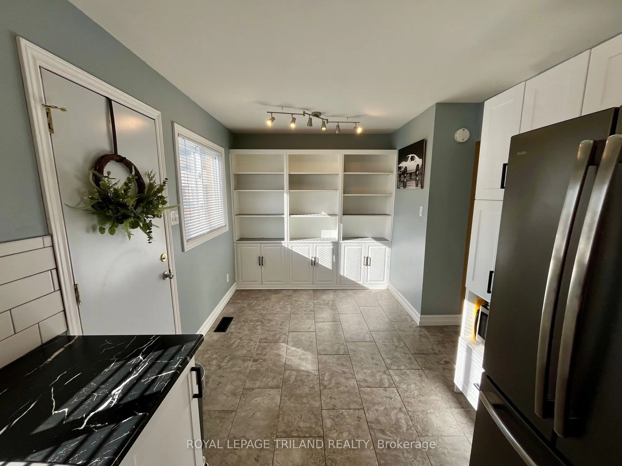 577 THIRD Street, #9