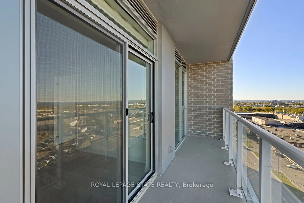 2782 Barton Street E, #1112
