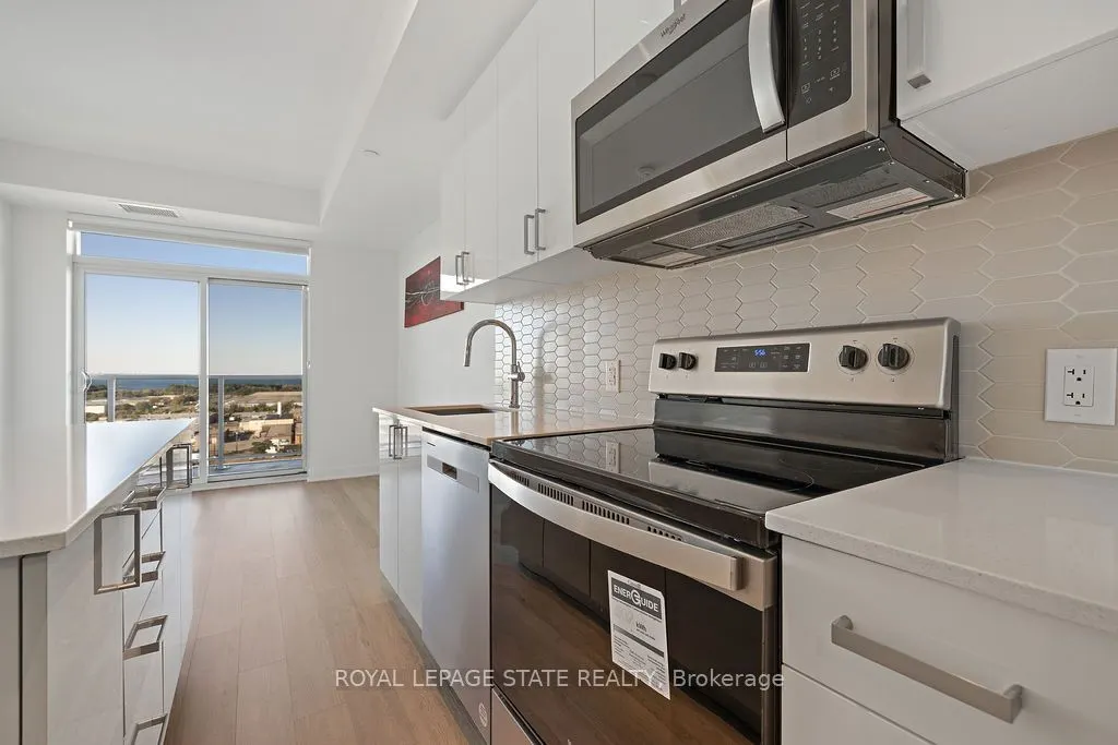 2782 Barton Street E, #1112