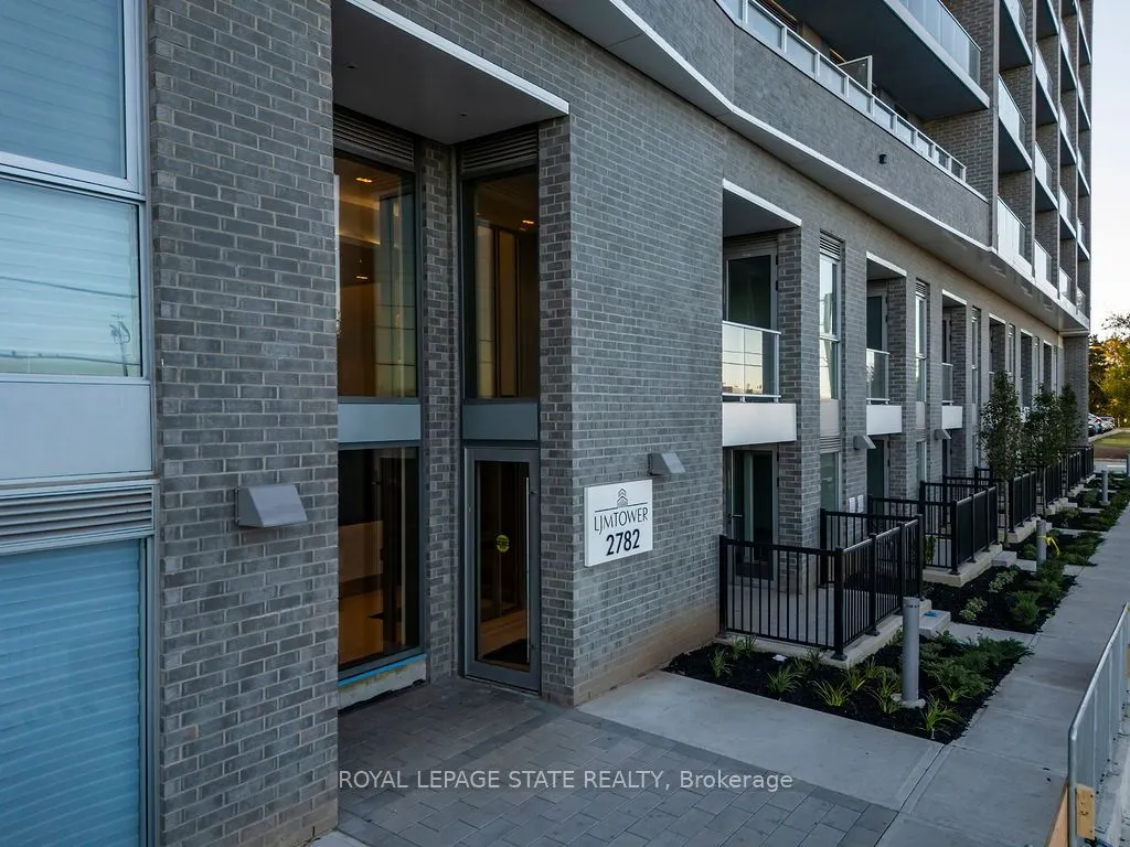 2782 Barton Street E, #1112