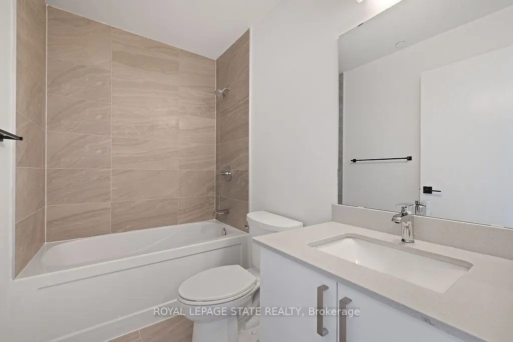 2782 Barton Street E, #1112