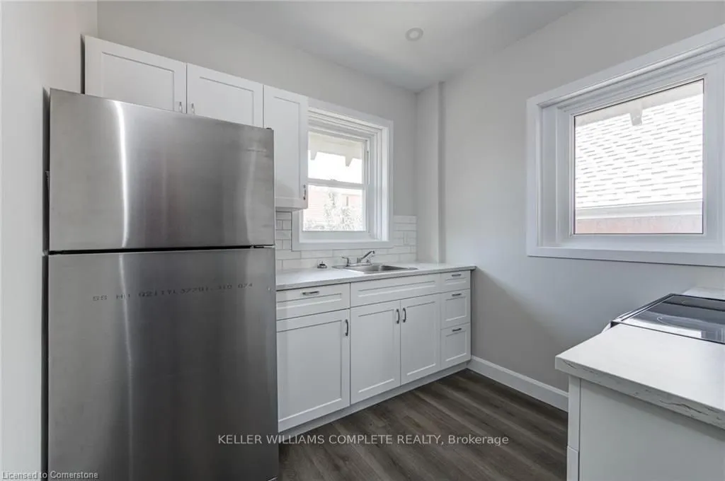200 Park Avenue, #UPPER