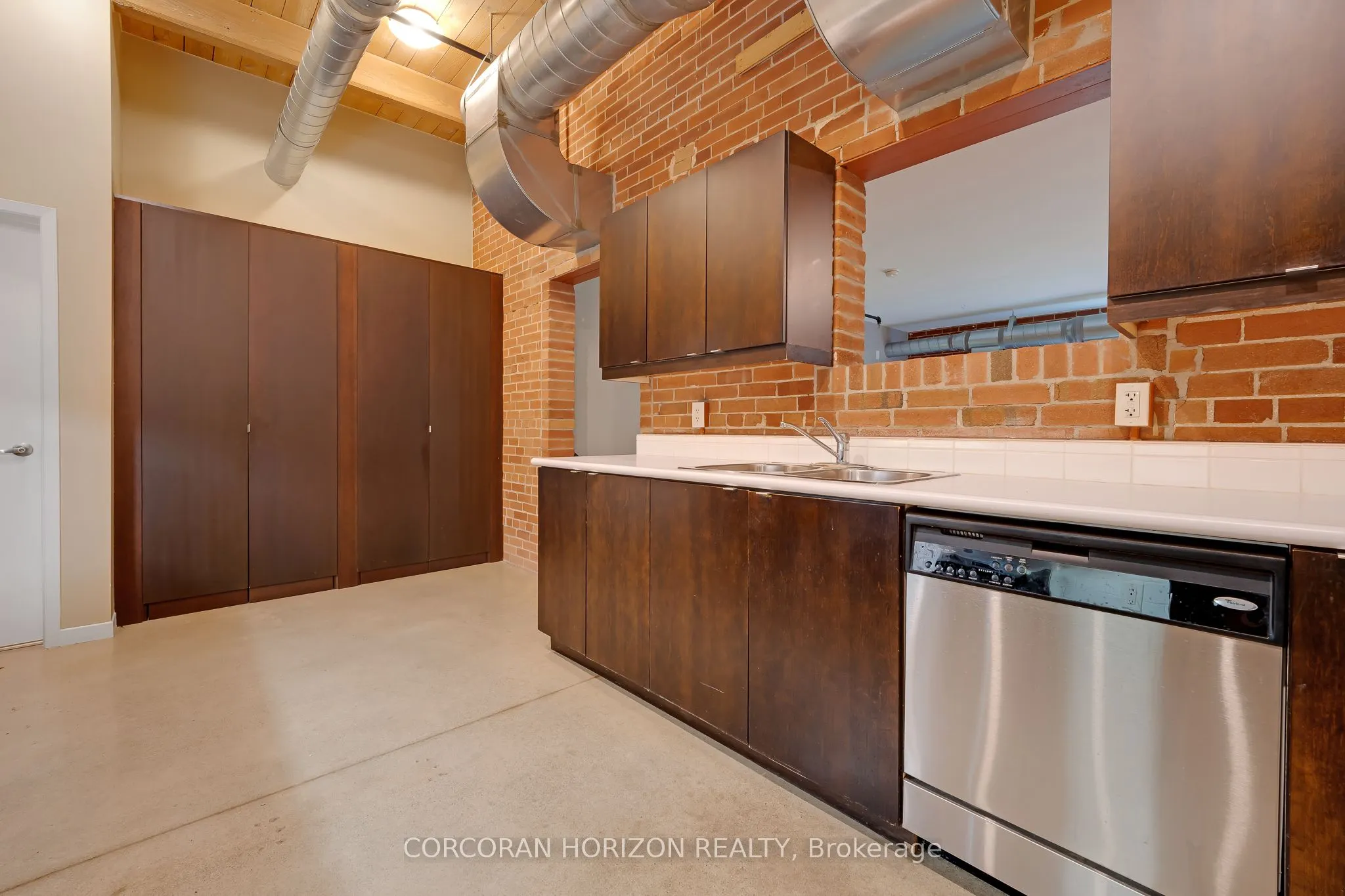 85 Spruce Street, #206