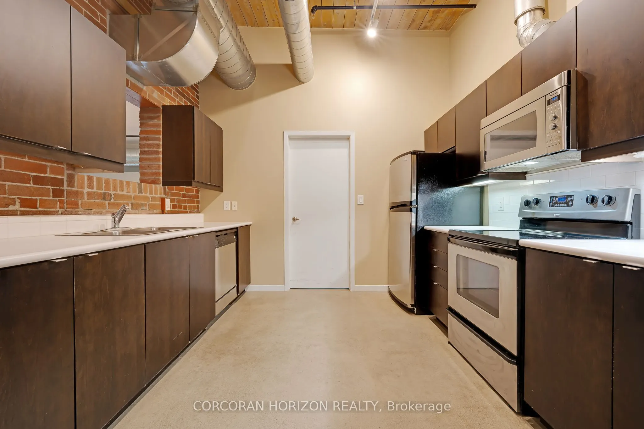 85 Spruce Street, #206