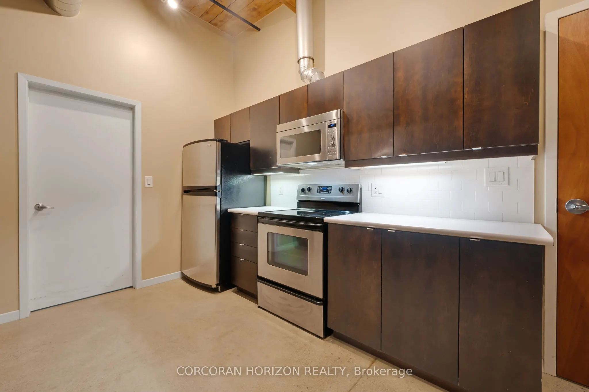 85 Spruce Street, #206