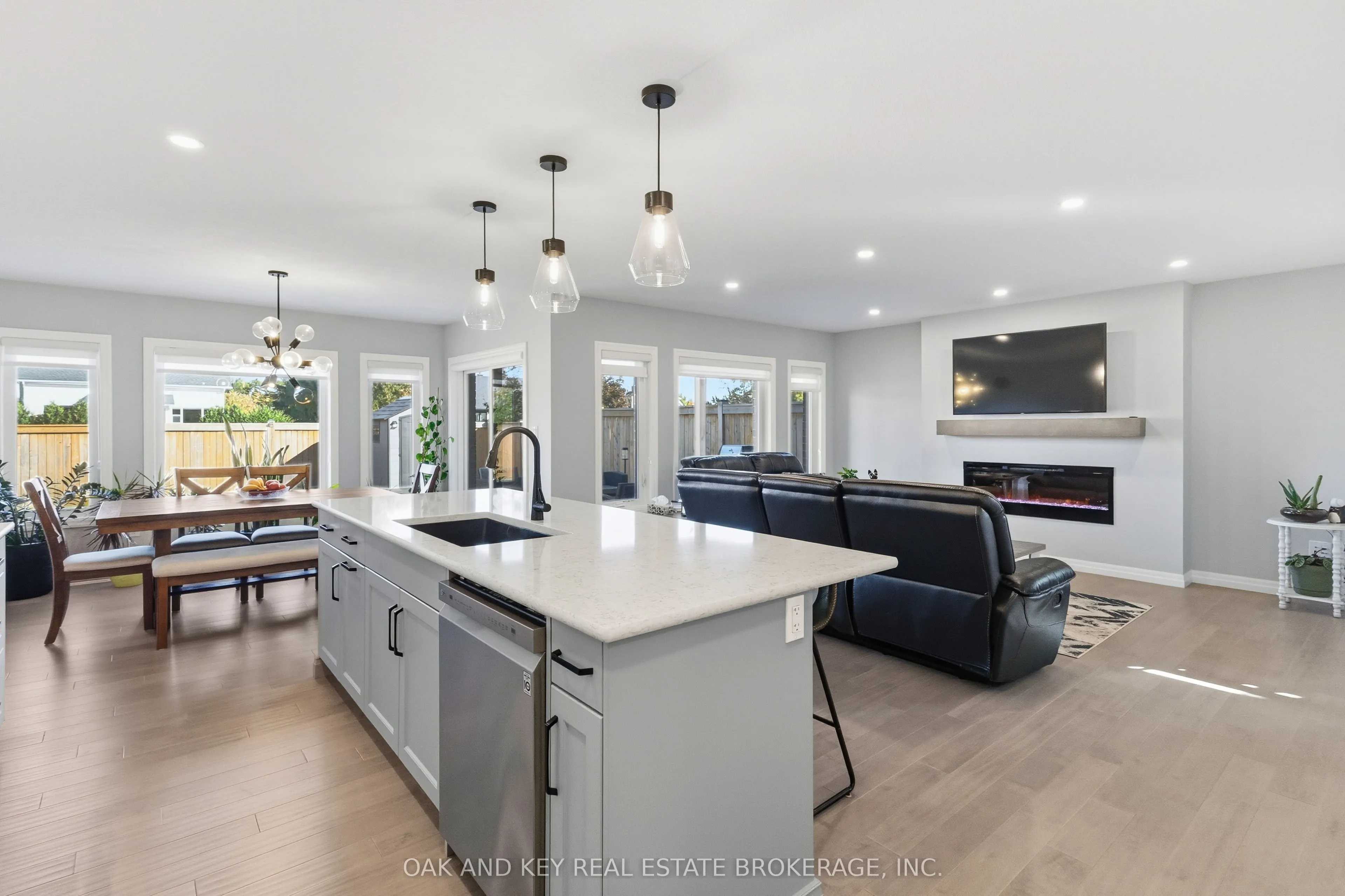 30 Harlequin Court