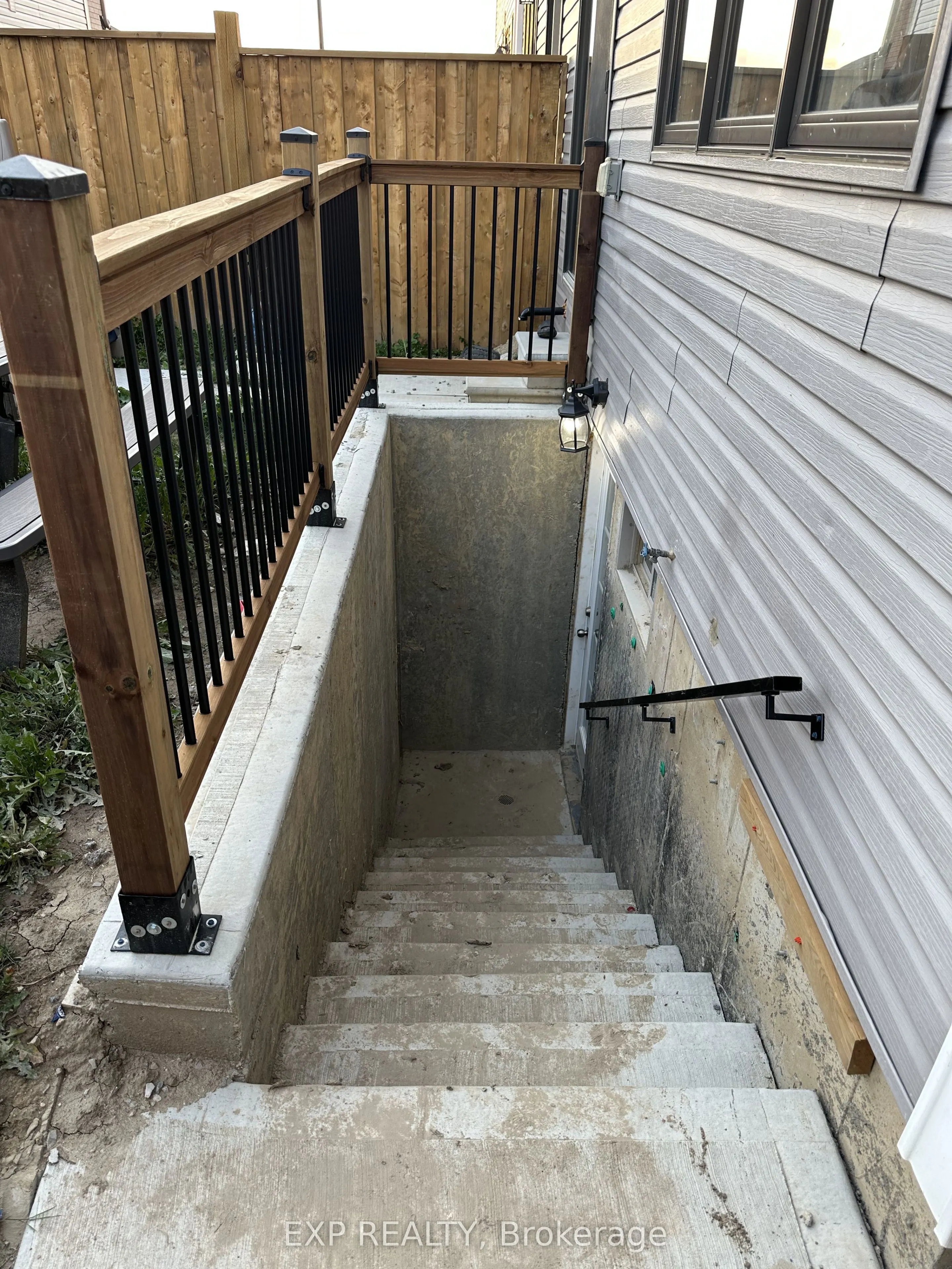 99 Oaktree Drive, #Basement Unit