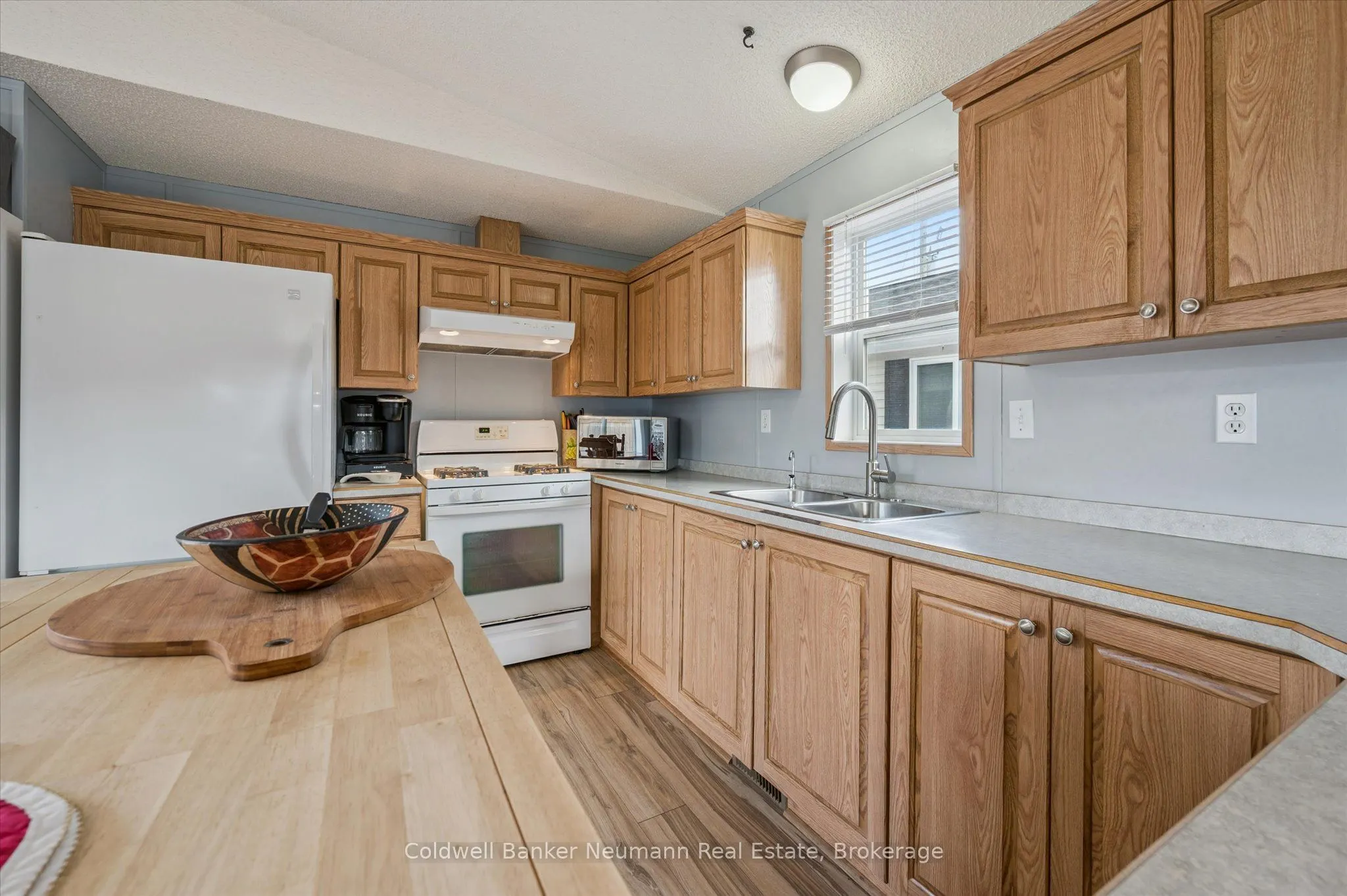 5 Walnut Way