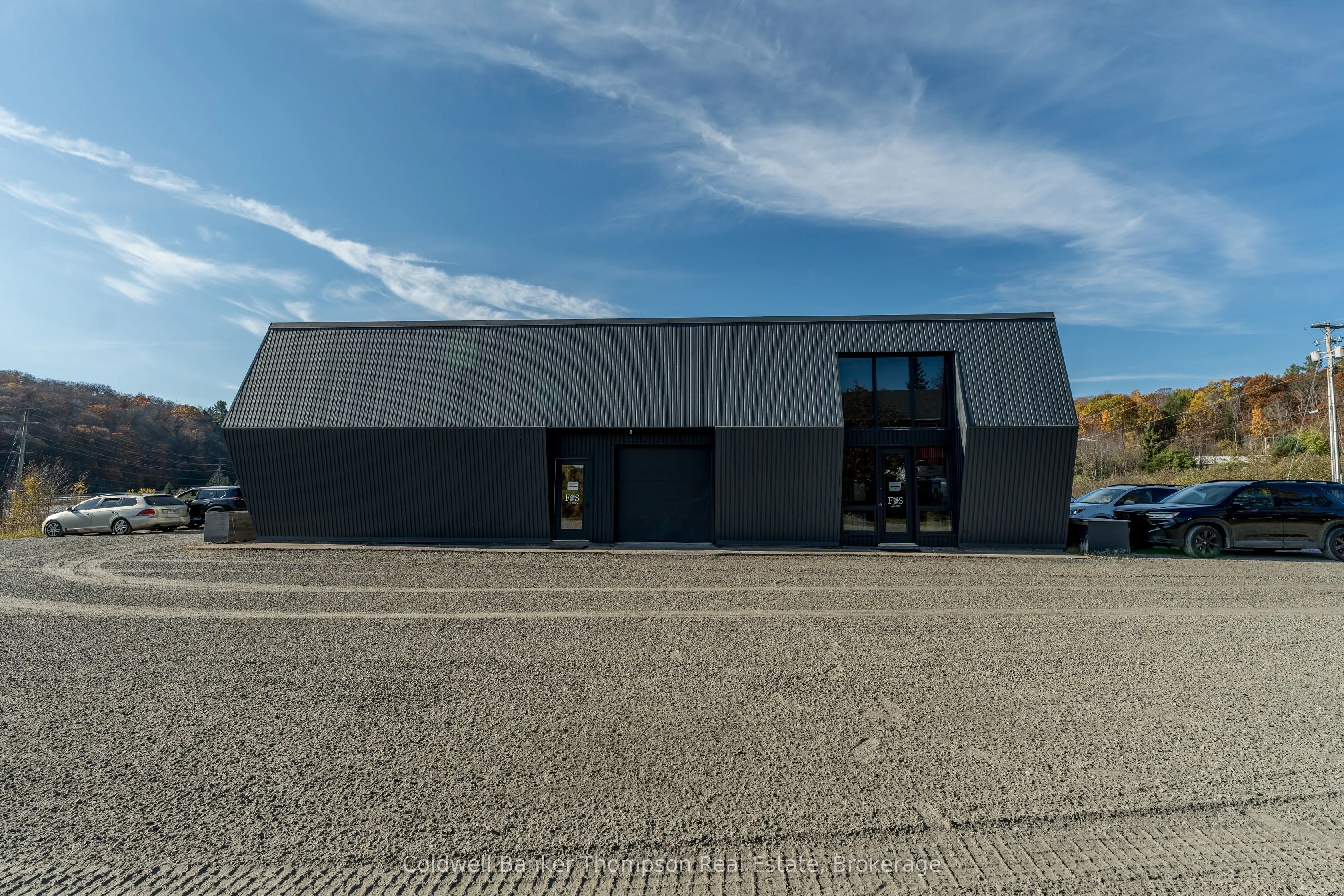 112 Lindgren Road W
