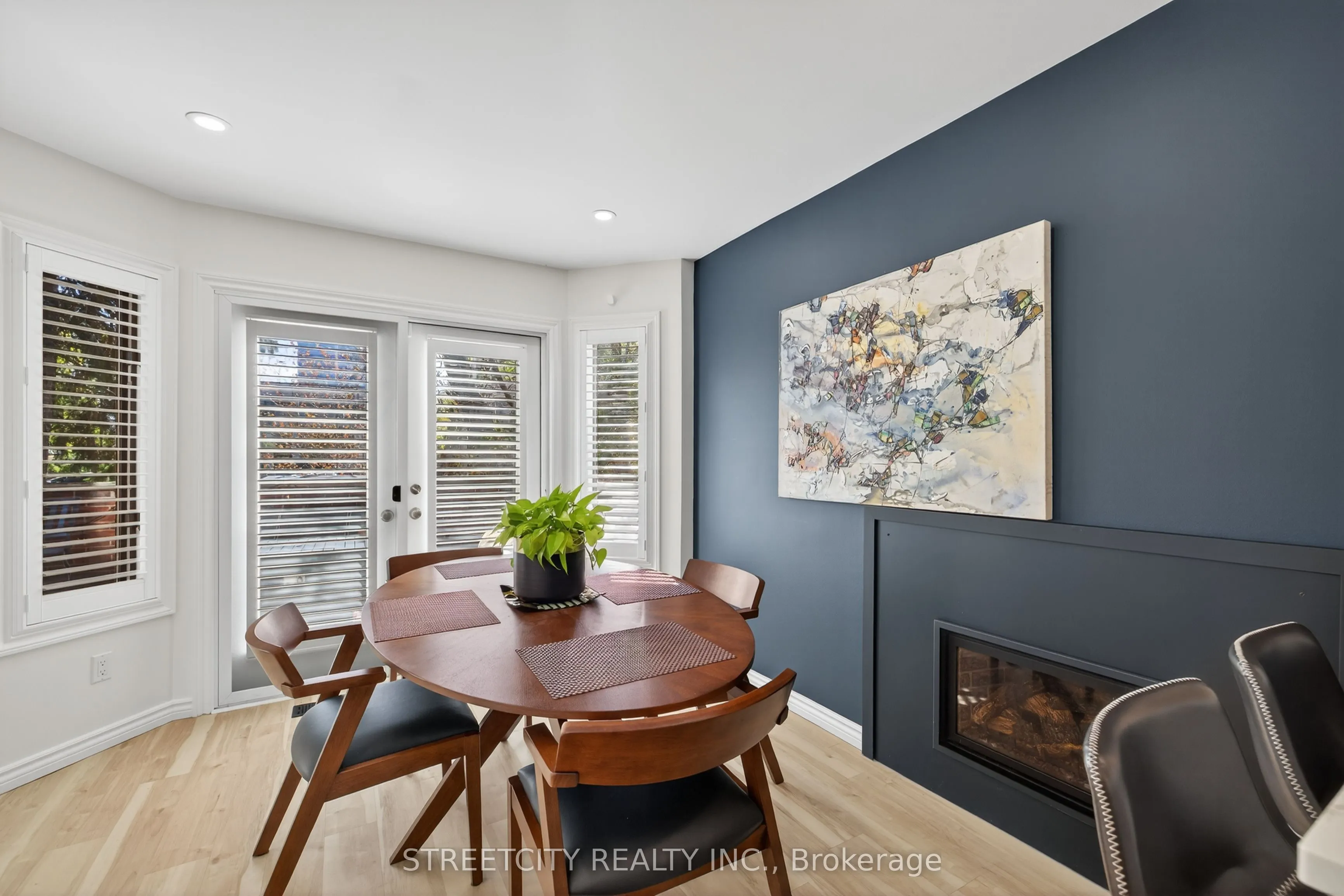 2-152 Albert Street, #2