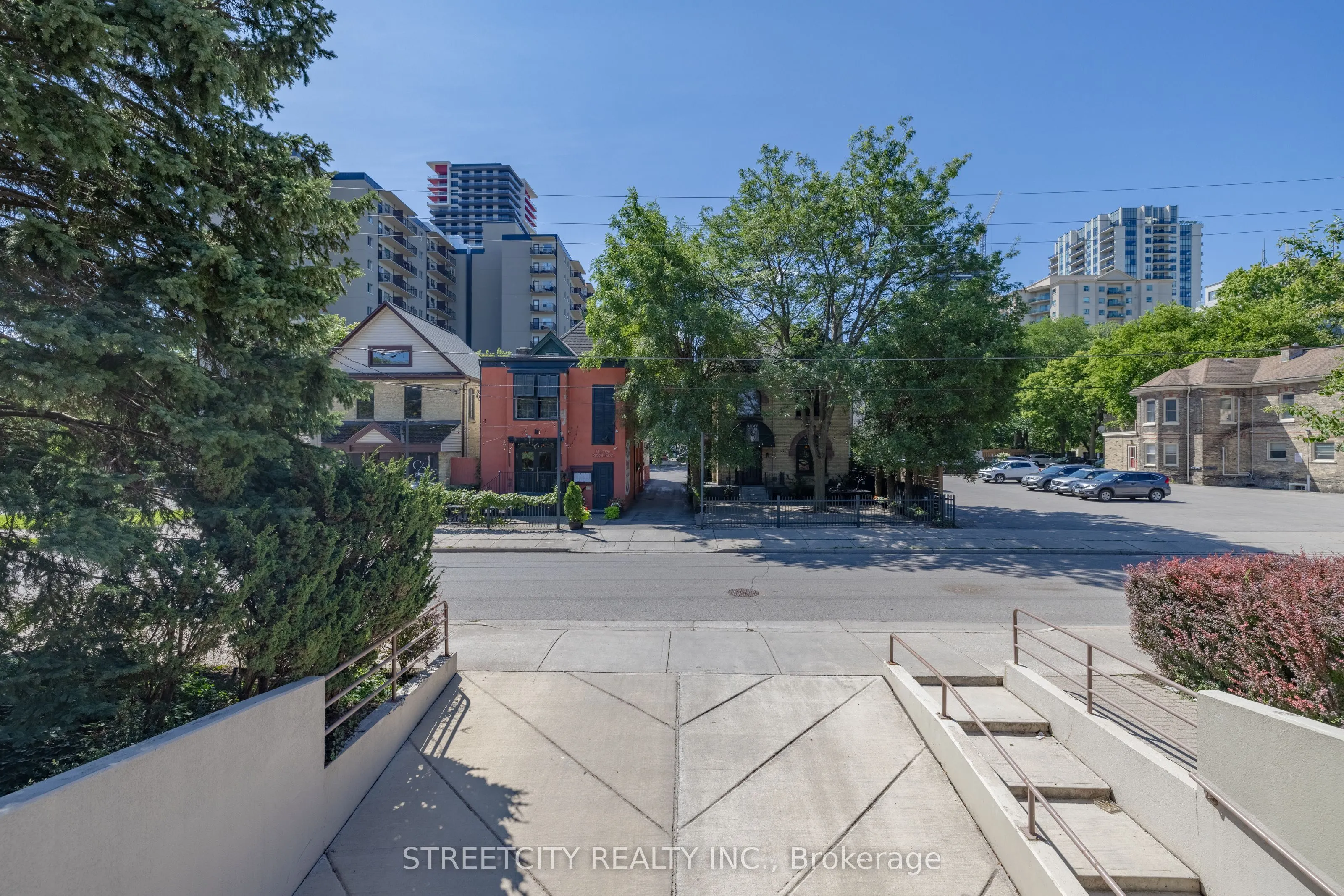 2-152 Albert Street, #2