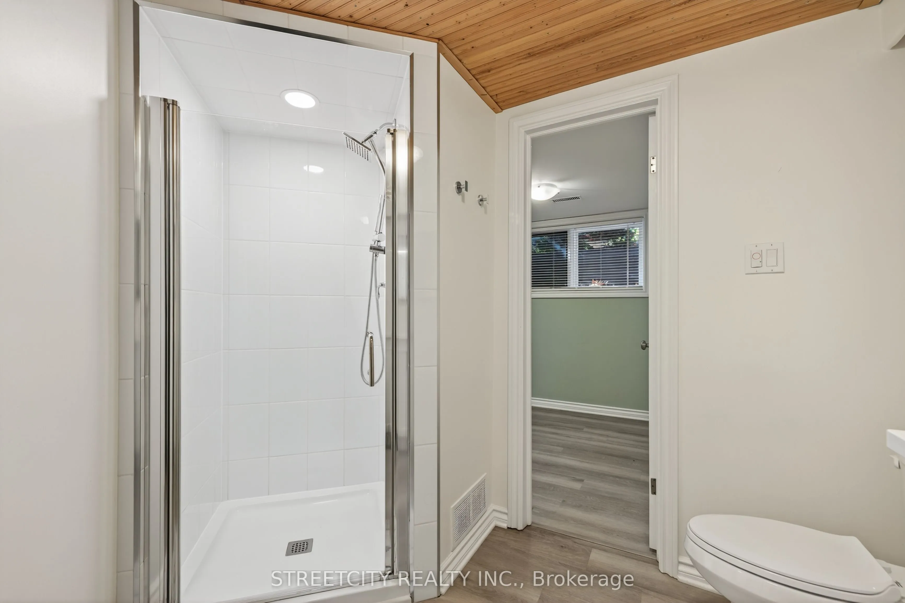2-152 Albert Street, #2