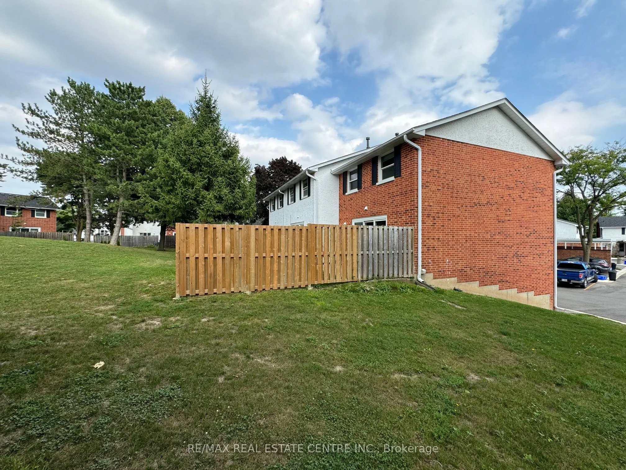 411 Keats Way, #1