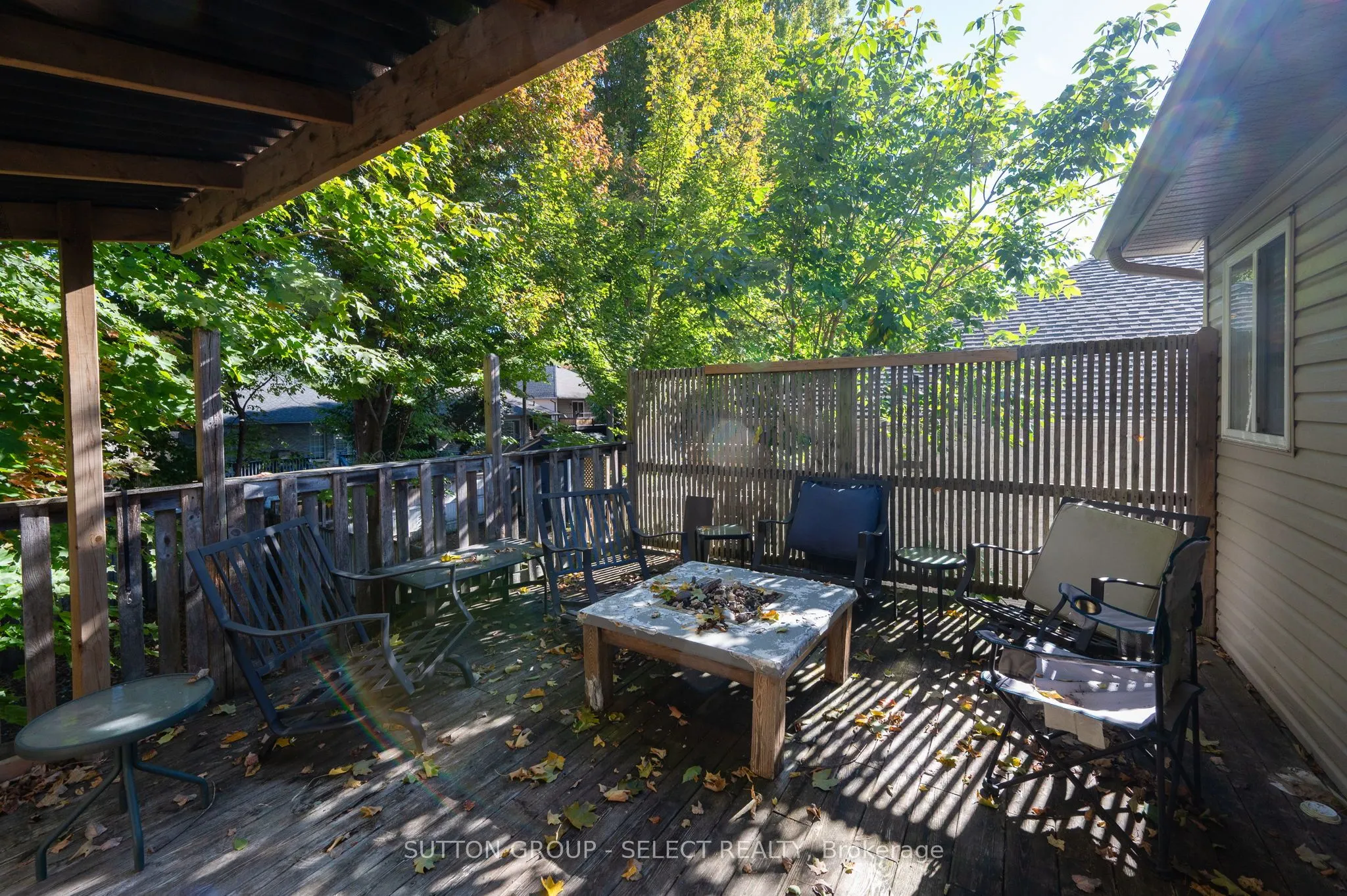 115 BRIDLE Path