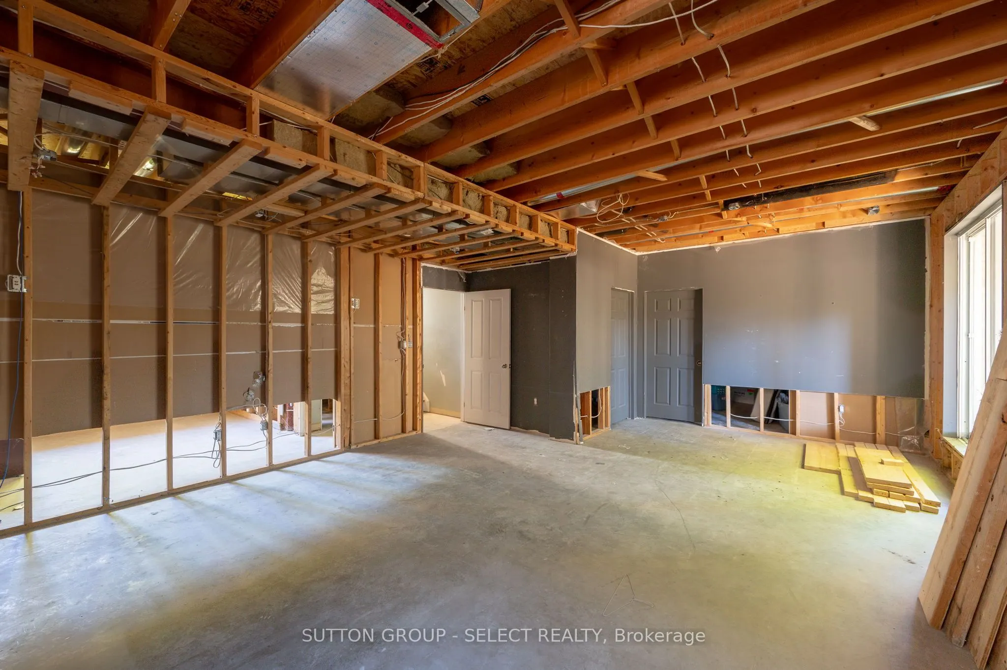 115 BRIDLE Path