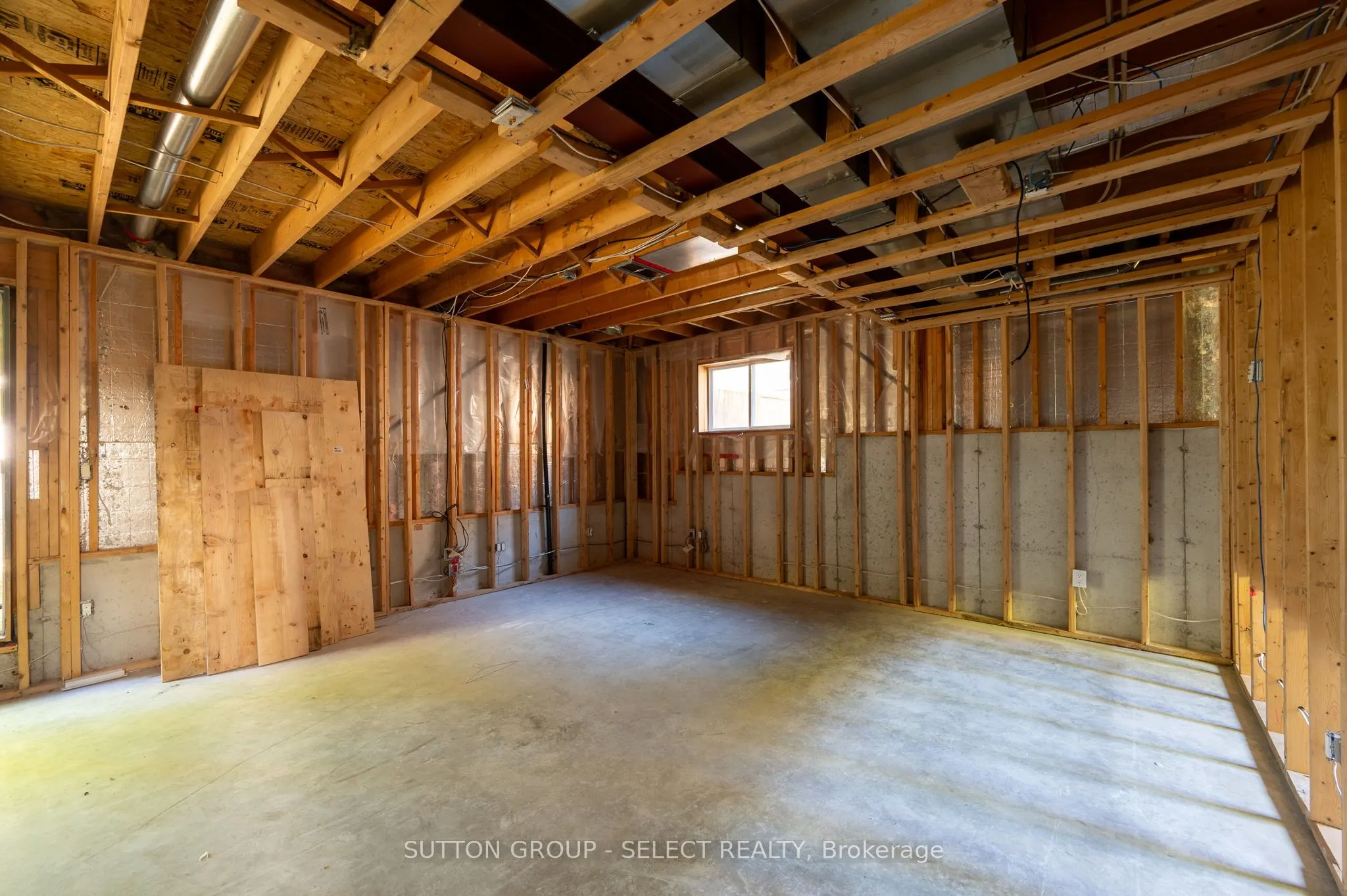 115 BRIDLE Path