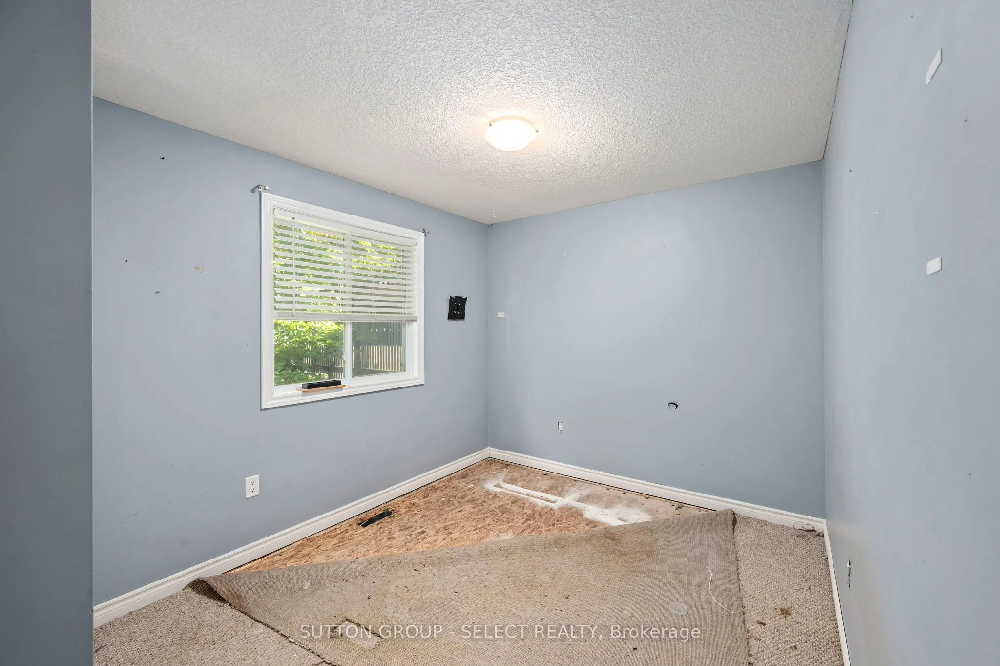 115 BRIDLE Path