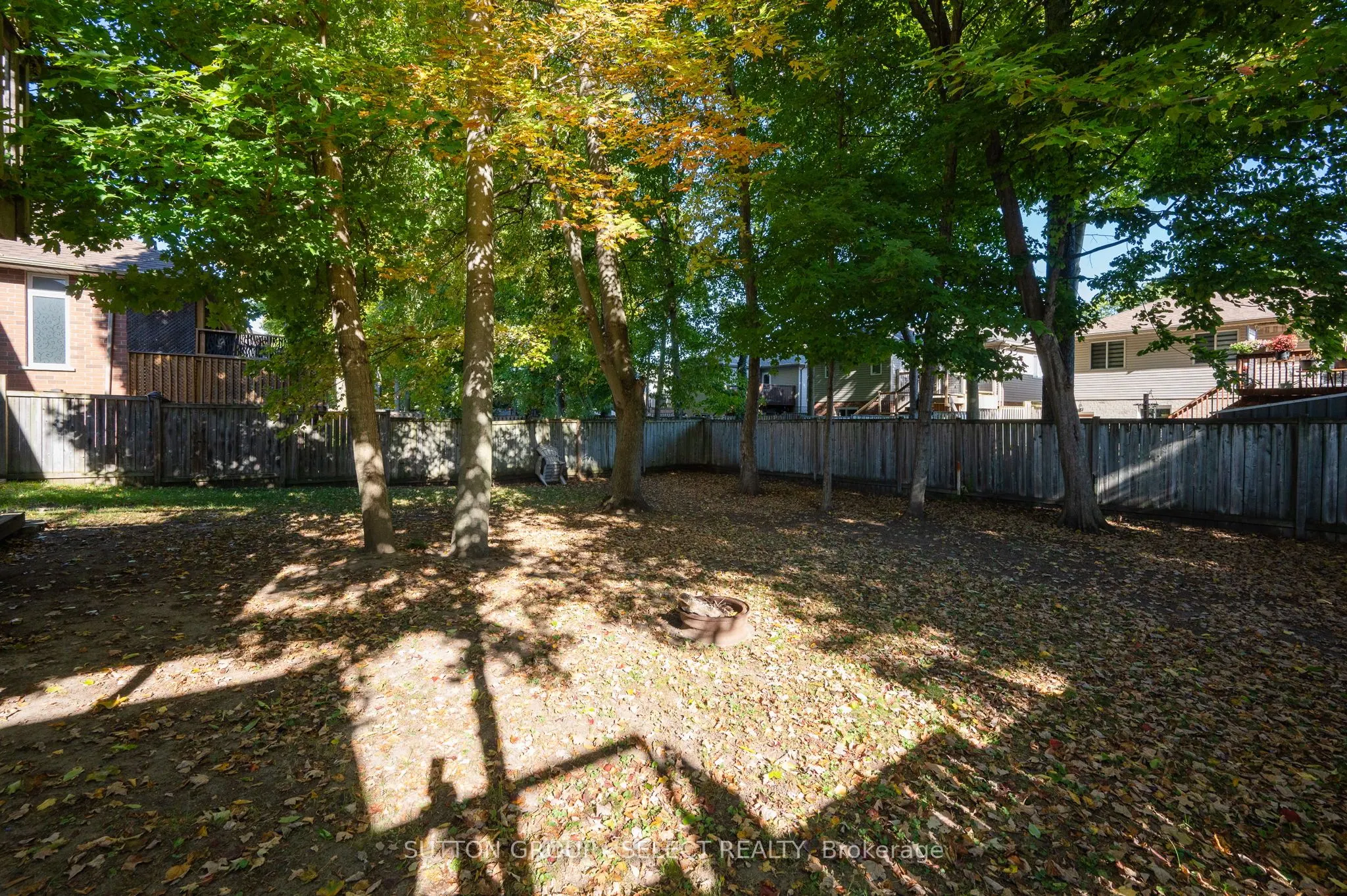 115 BRIDLE Path