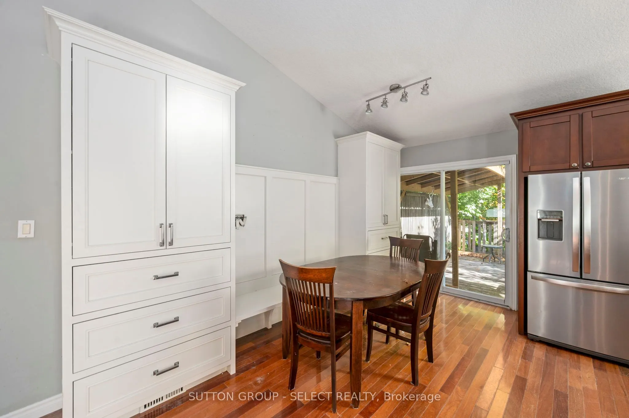115 BRIDLE Path