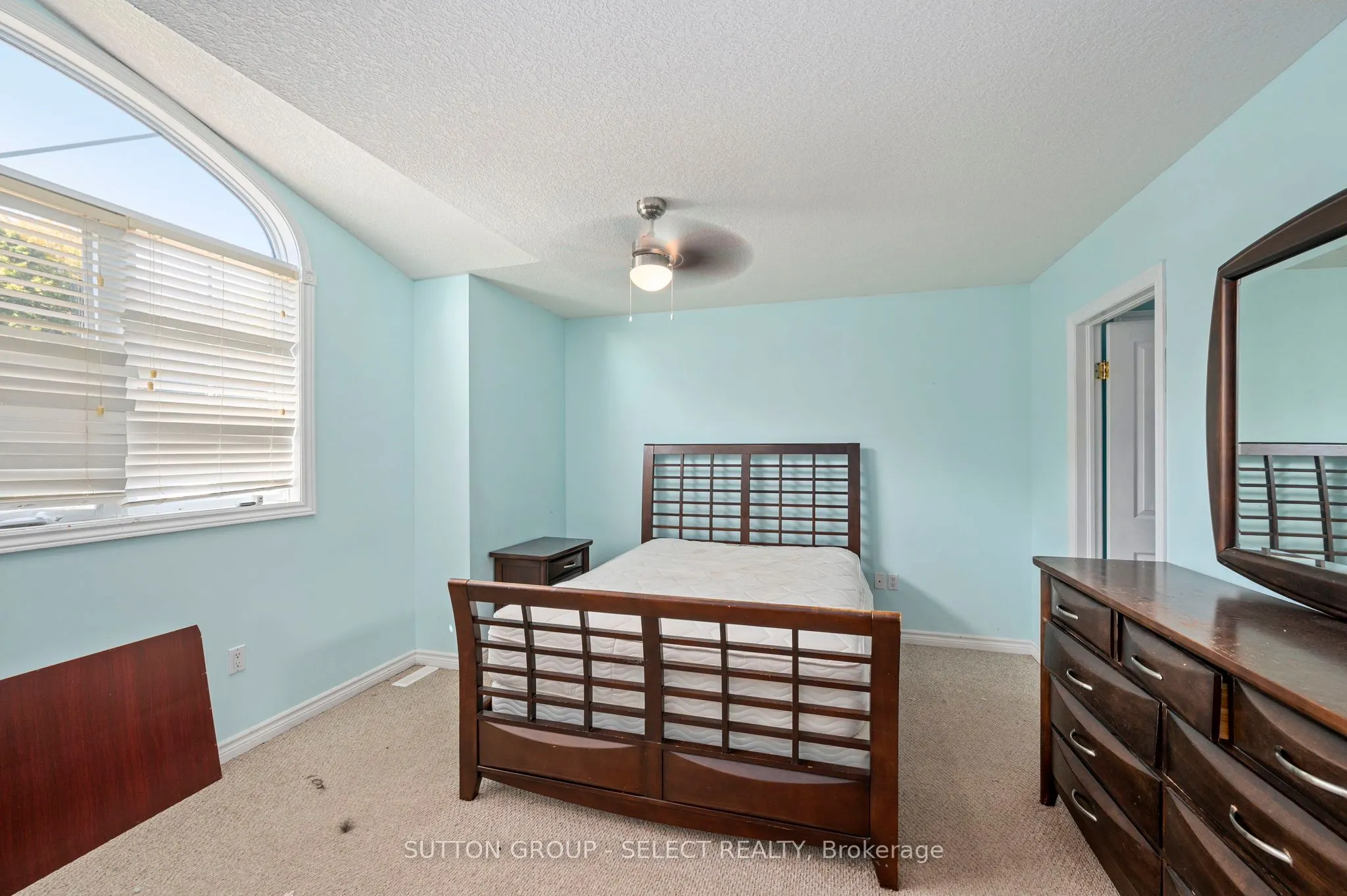 115 BRIDLE Path