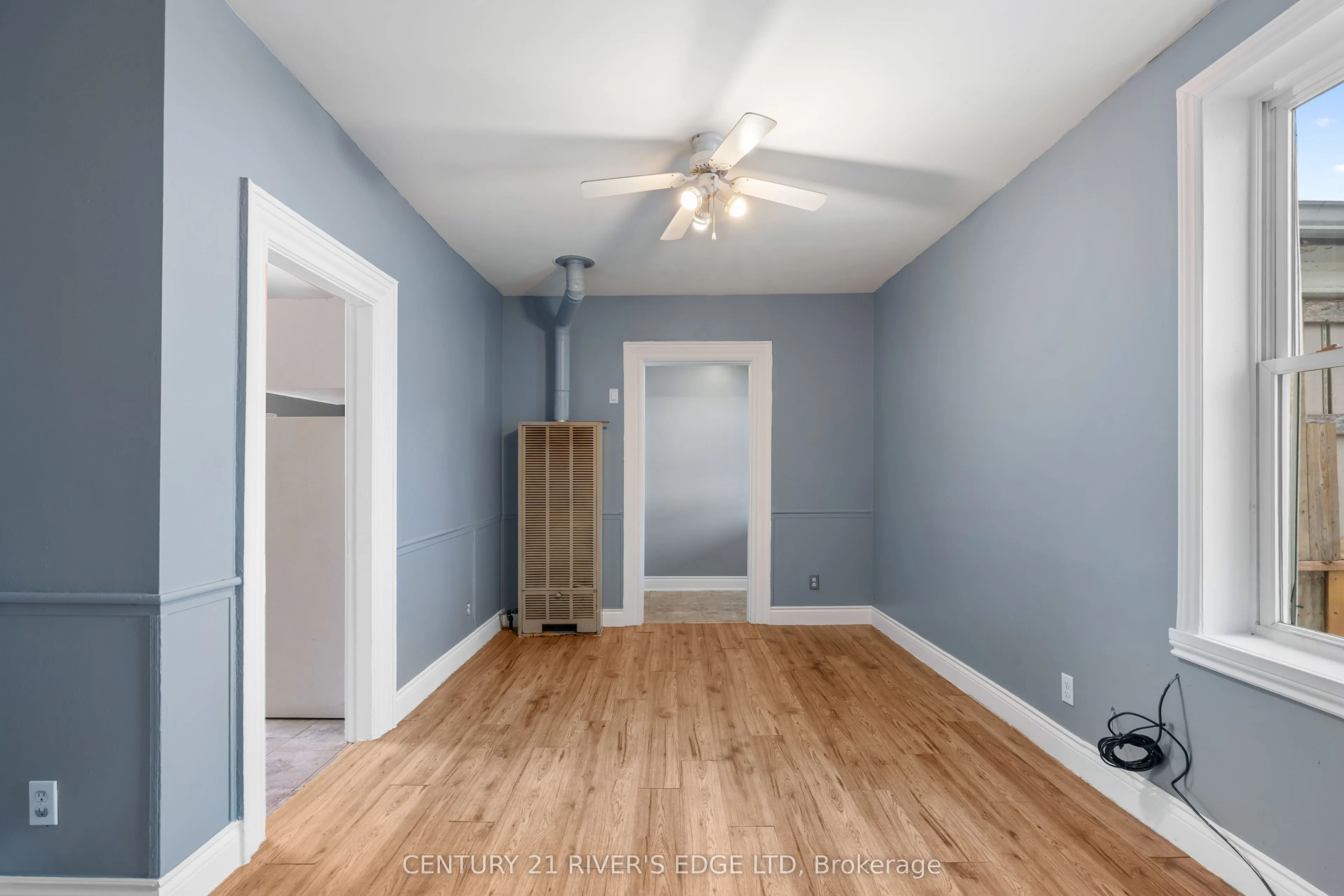 621 George Street W