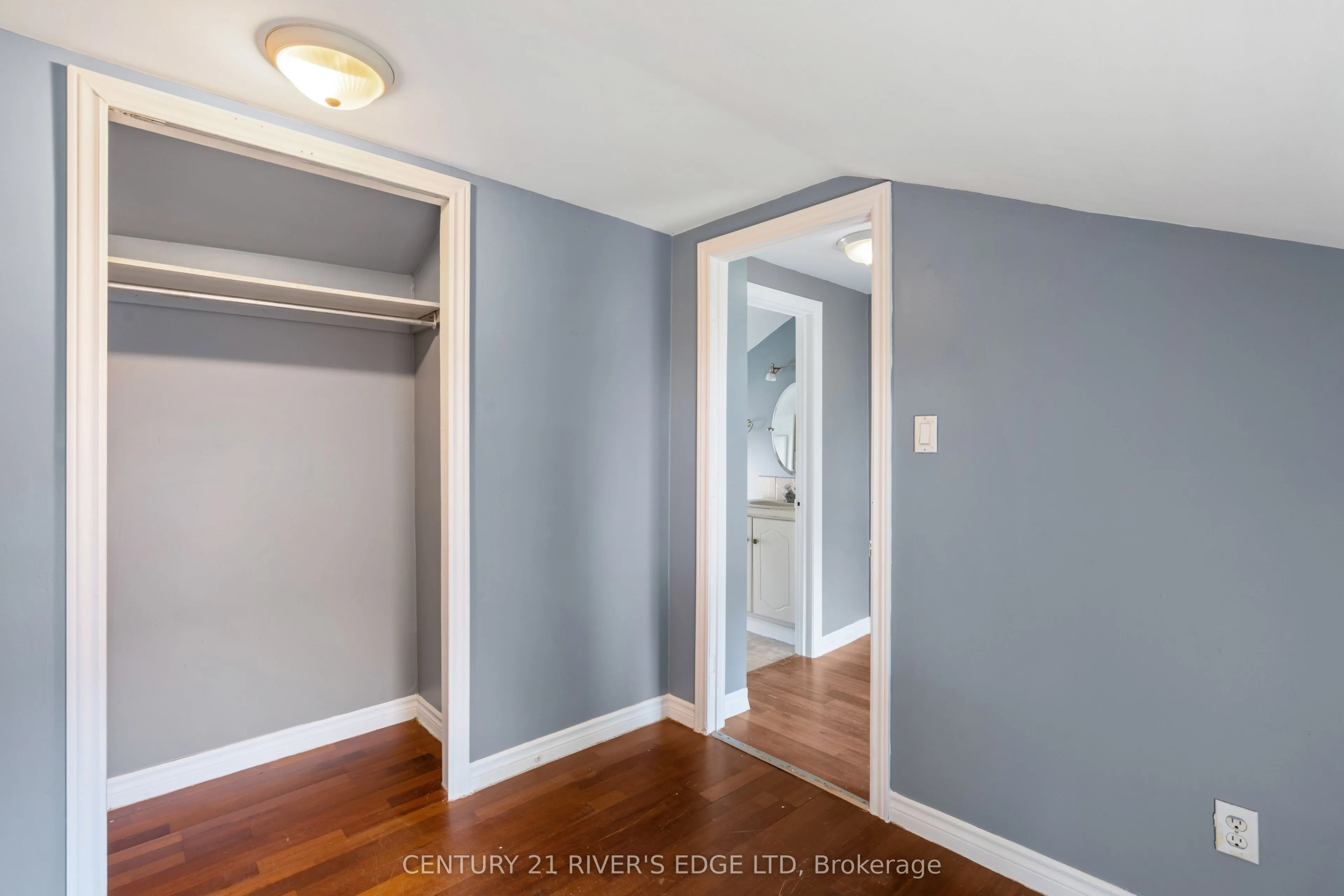621 George Street W