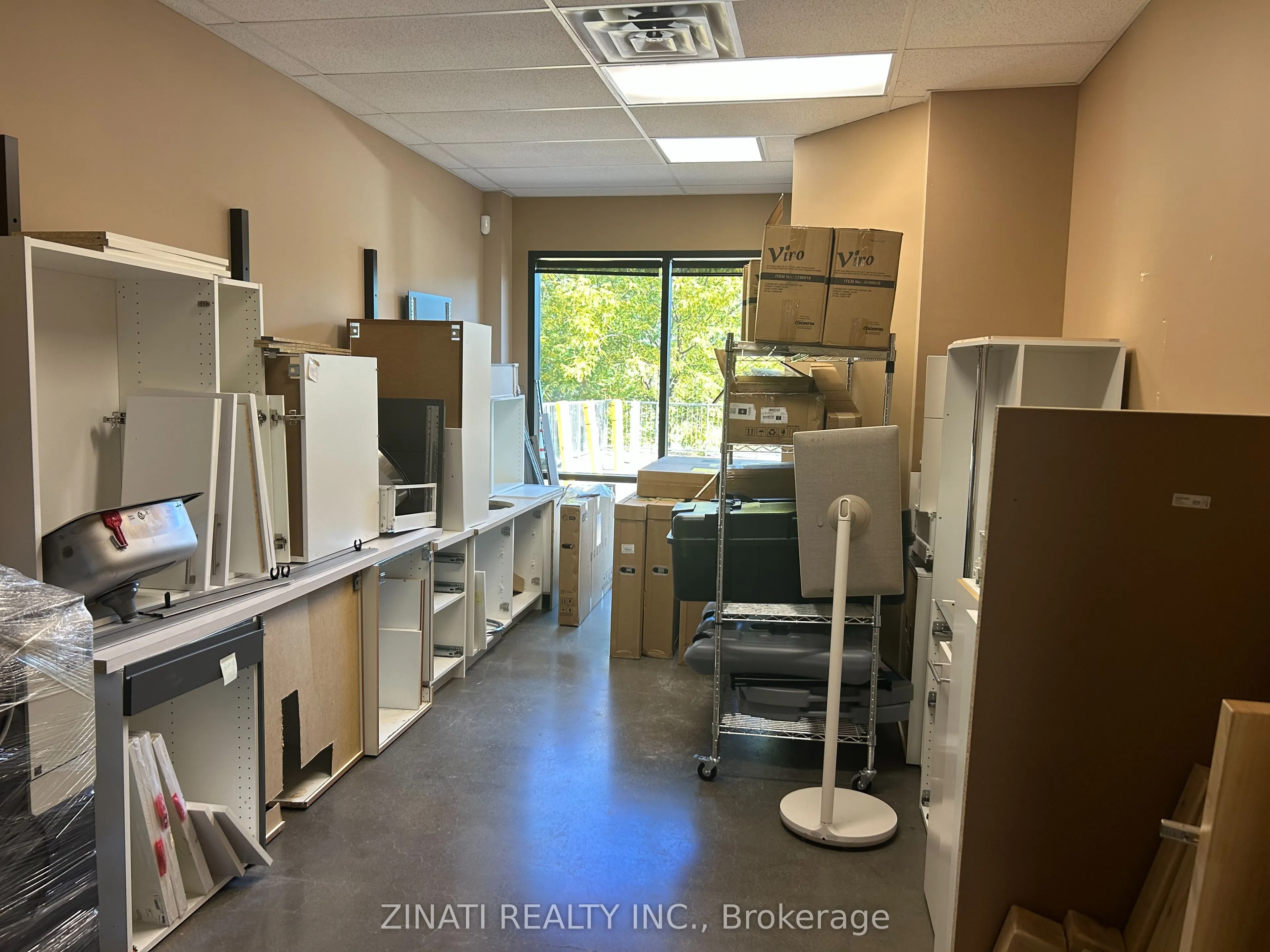 2310 St. Laurent Boulevard, #319