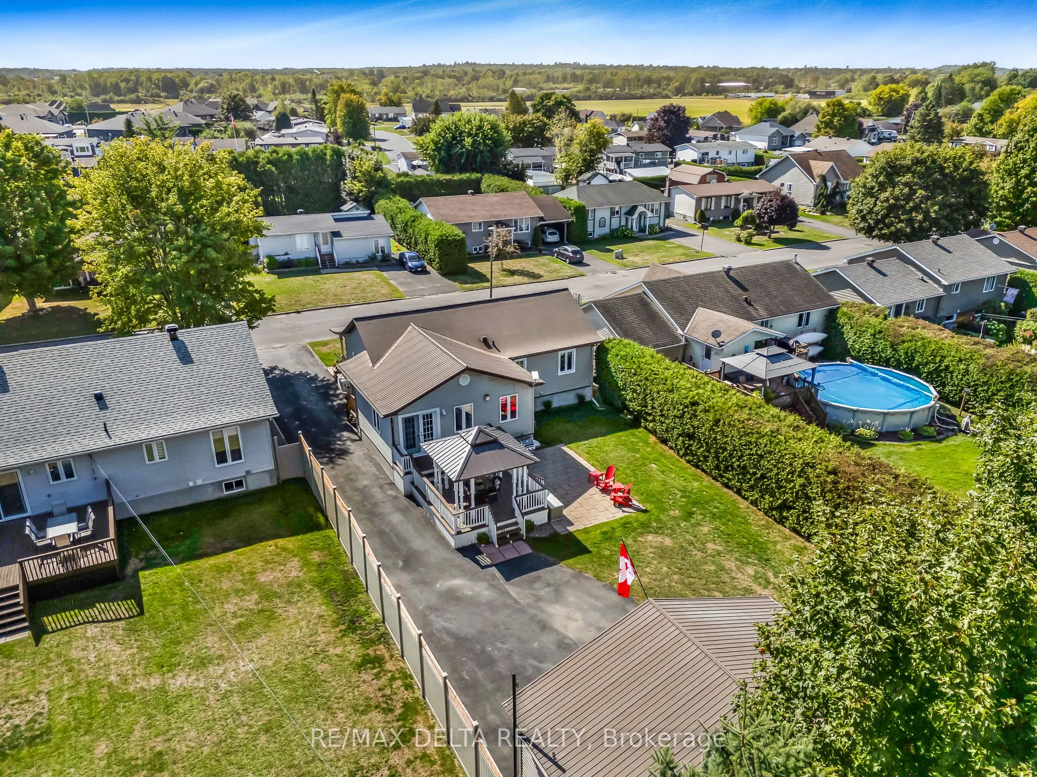 65 Bernard Crescent