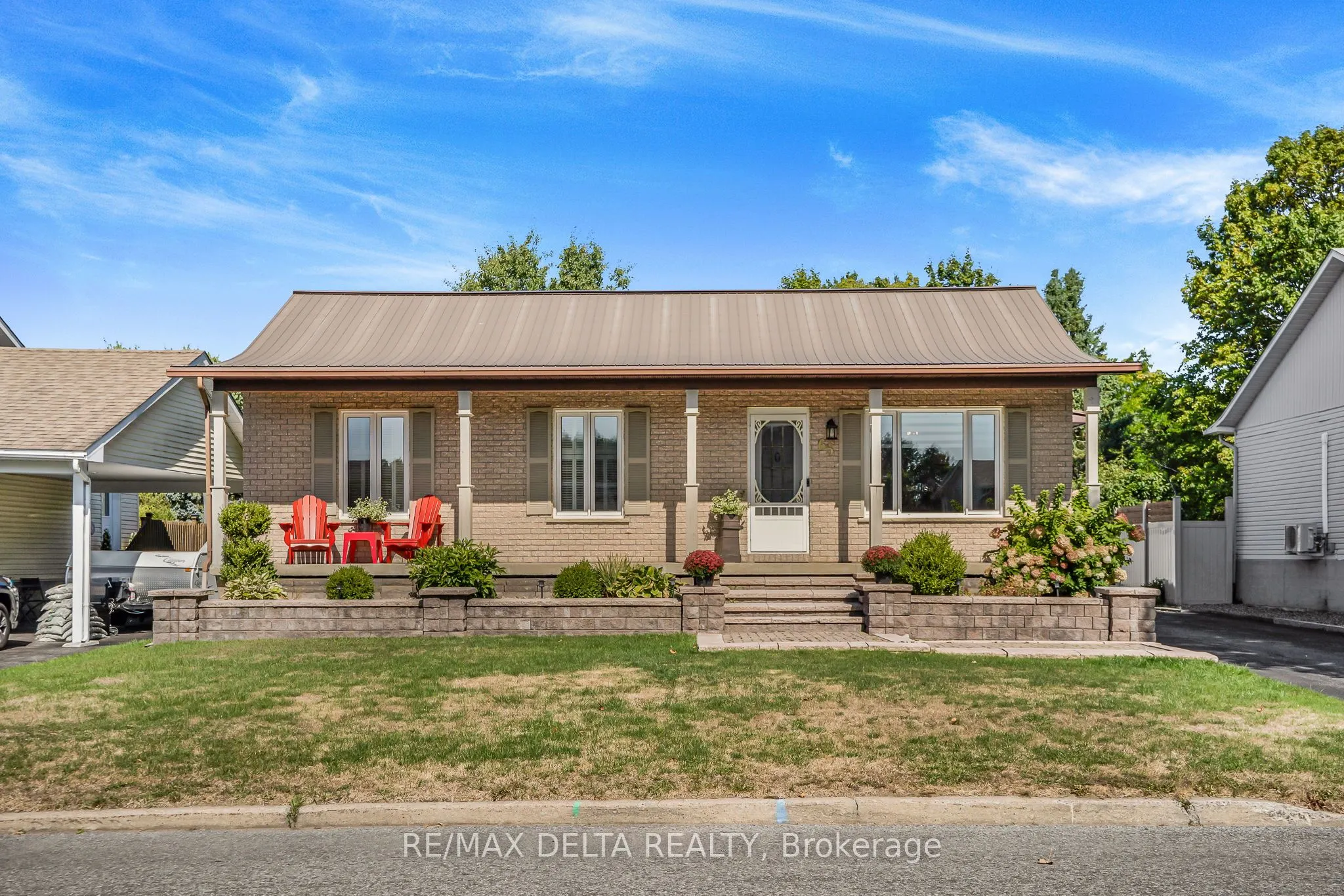65 Bernard Crescent