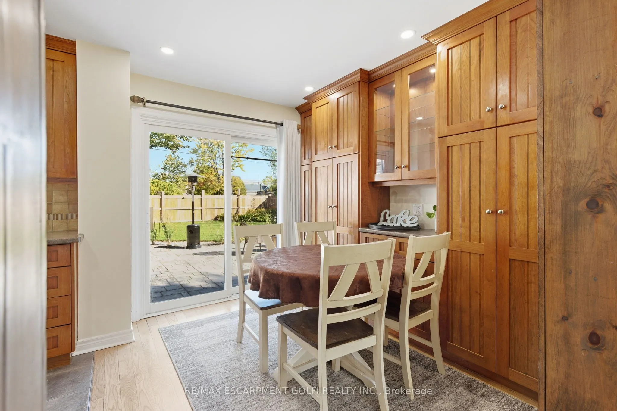23 Glengrove Avenue
