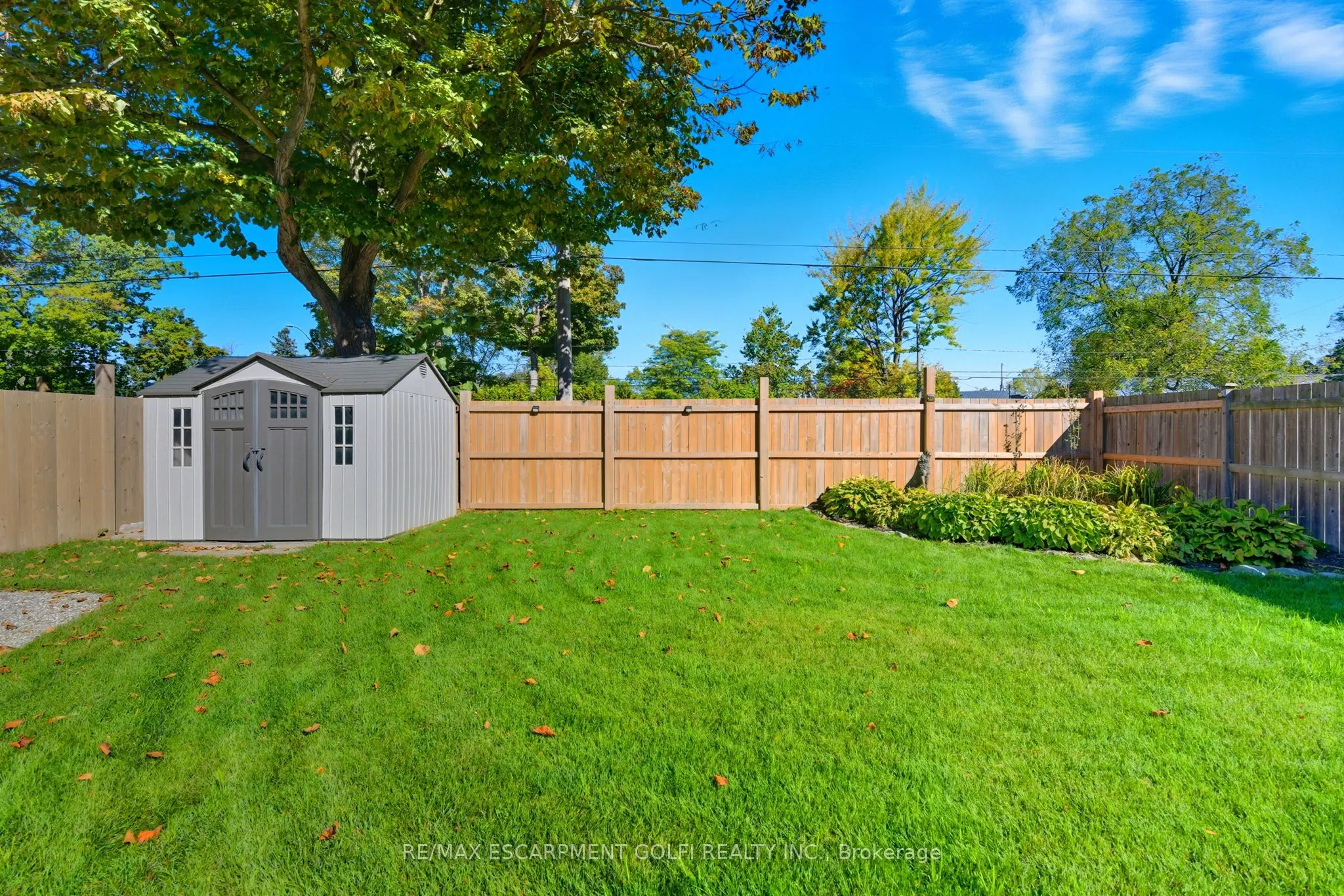 23 Glengrove Avenue