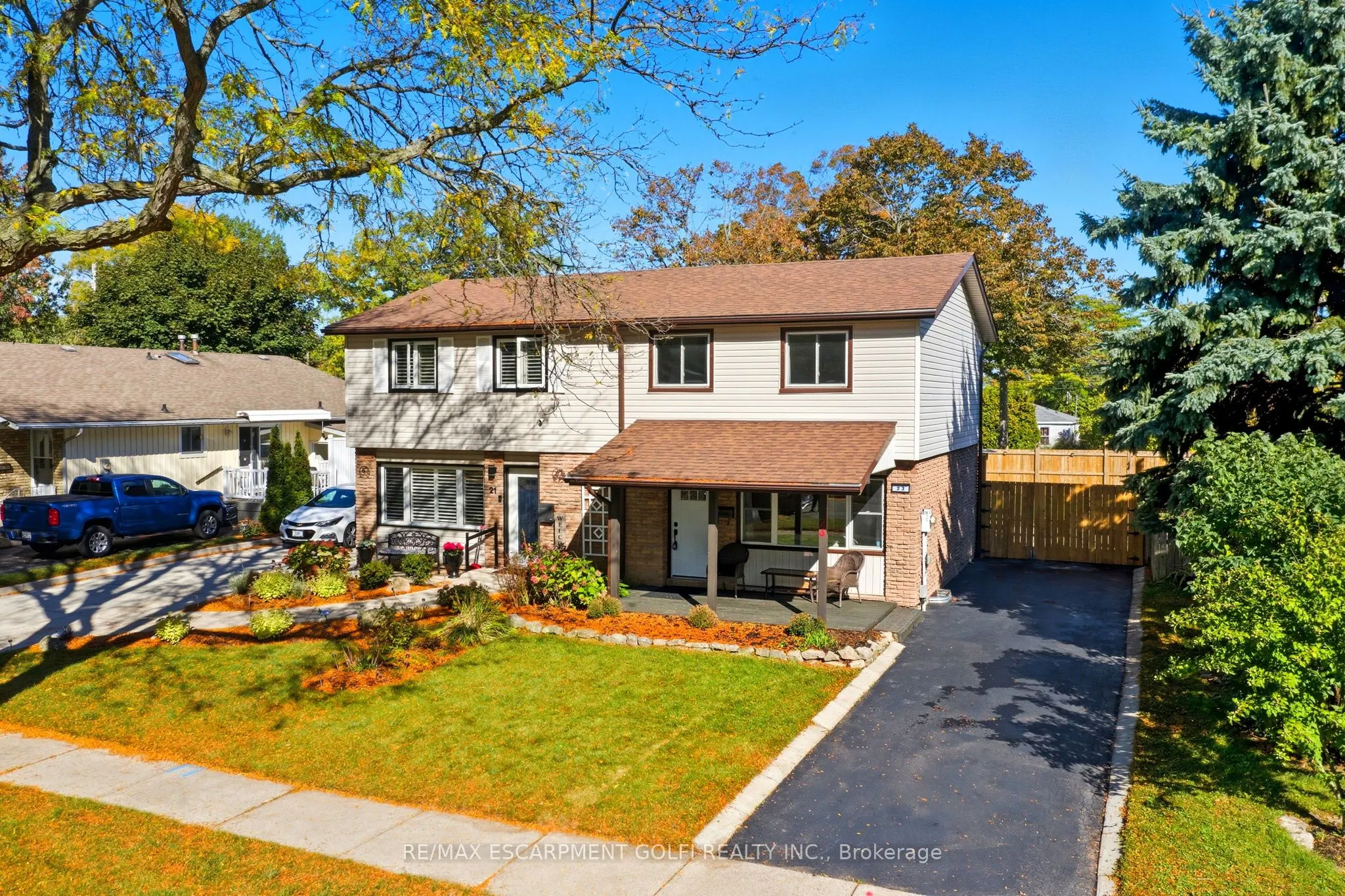 23 Glengrove Avenue