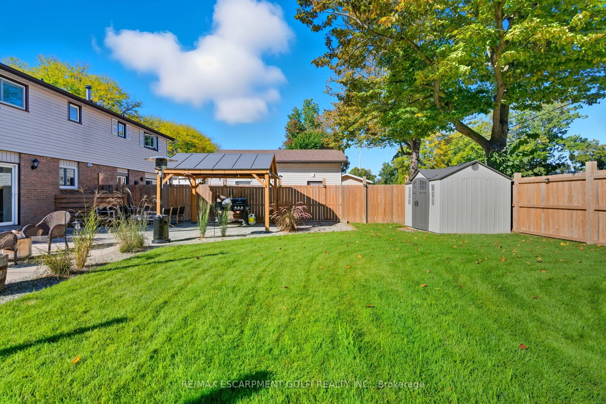 23 Glengrove Avenue
