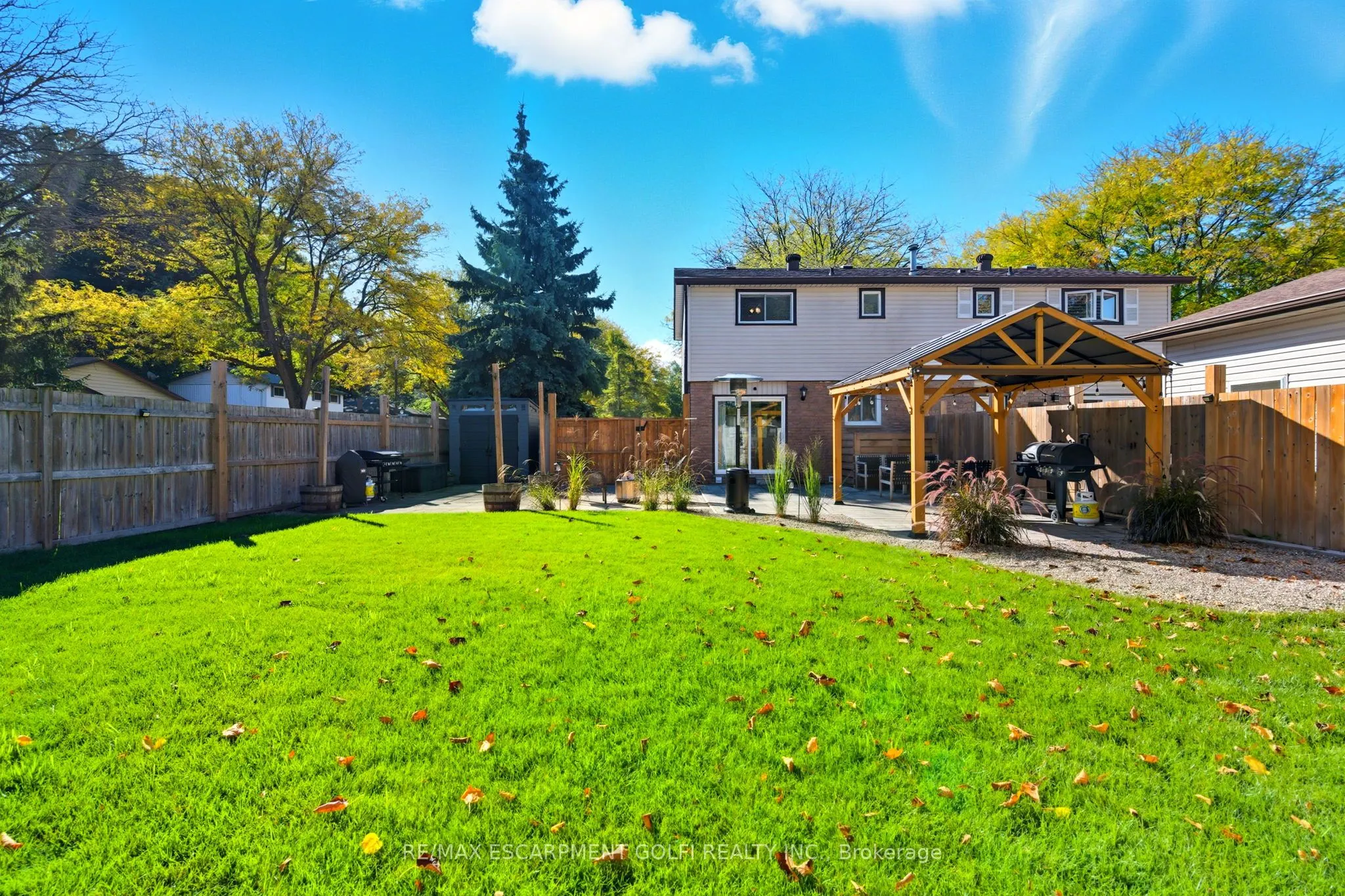 23 Glengrove Avenue