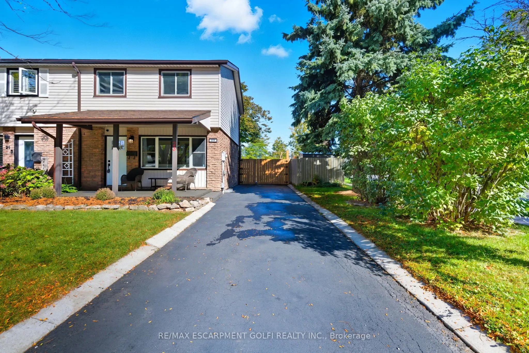 23 Glengrove Avenue