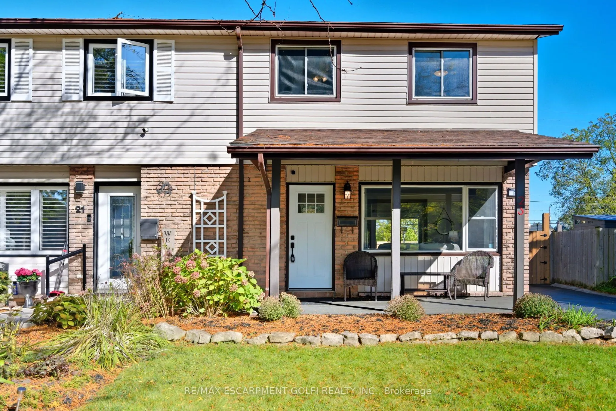 23 Glengrove Avenue